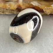 Natural Powerful Tibetan Old Oily Agate Tiger Tooth Daluo Dzi Bead Heavenly Master (Tian Zhu) 虎呀天诛 4.13g 16.9 by 13.0mm - Huangs Jadeite and Jewelry Pte Ltd