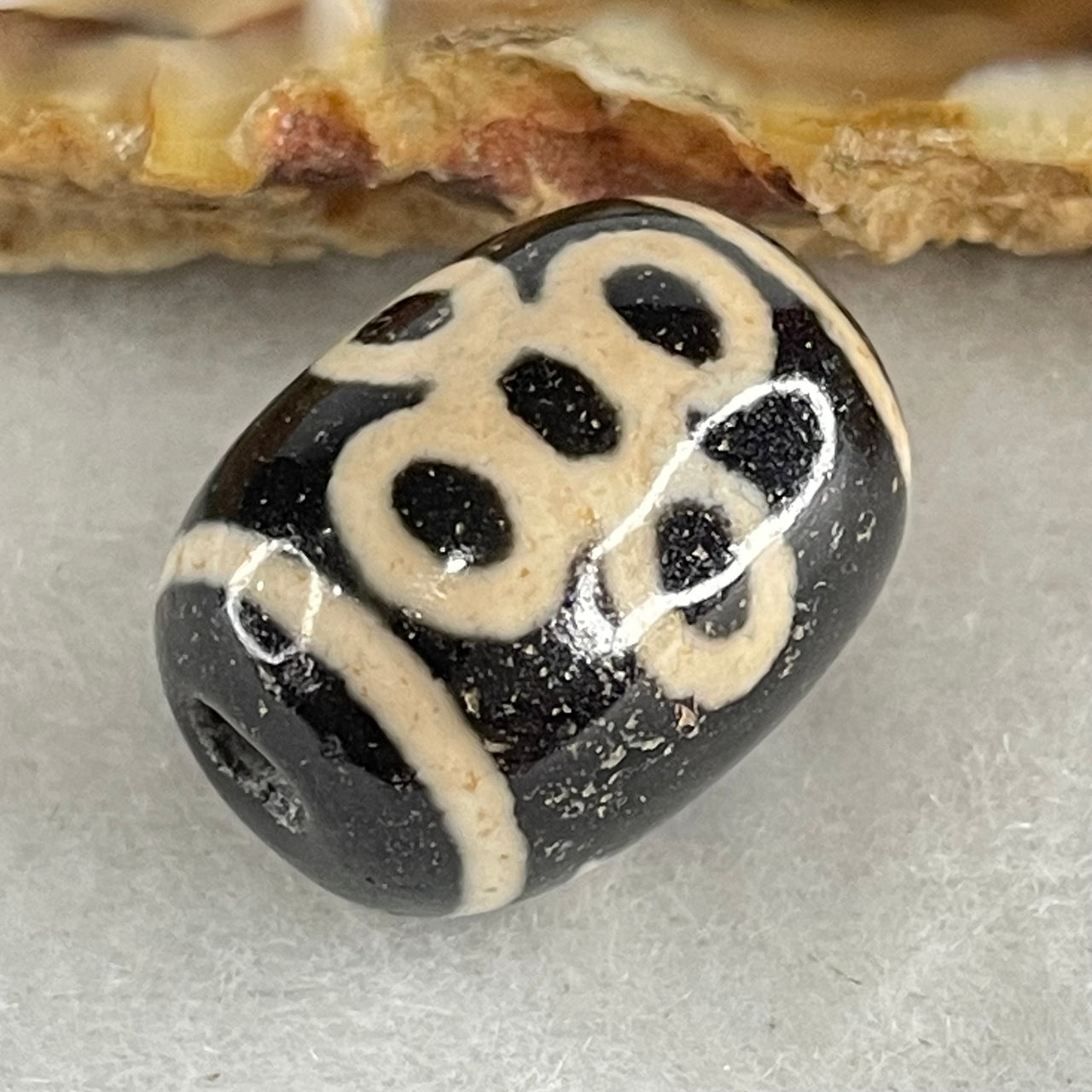 Natural Powerful Tibetan Old Oily Agate 5 Eyes Lightning Dzi Bead Heavenly Master (Tian Zhu) 五眼闪电天珠 4.76g 17.6 by 13.3mm - Huangs Jadeite and Jewelry Pte Ltd