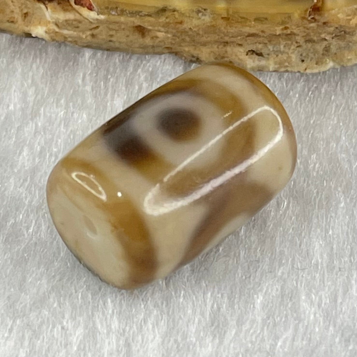 Natural Powerful Tibetan Old Oily Agate 3 Eyes Dzi Bead Heavenly Master (Tian Zhu) 三眼天诛 3.50g 16.0 by 11.0mm - Huangs Jadeite and Jewelry Pte Ltd