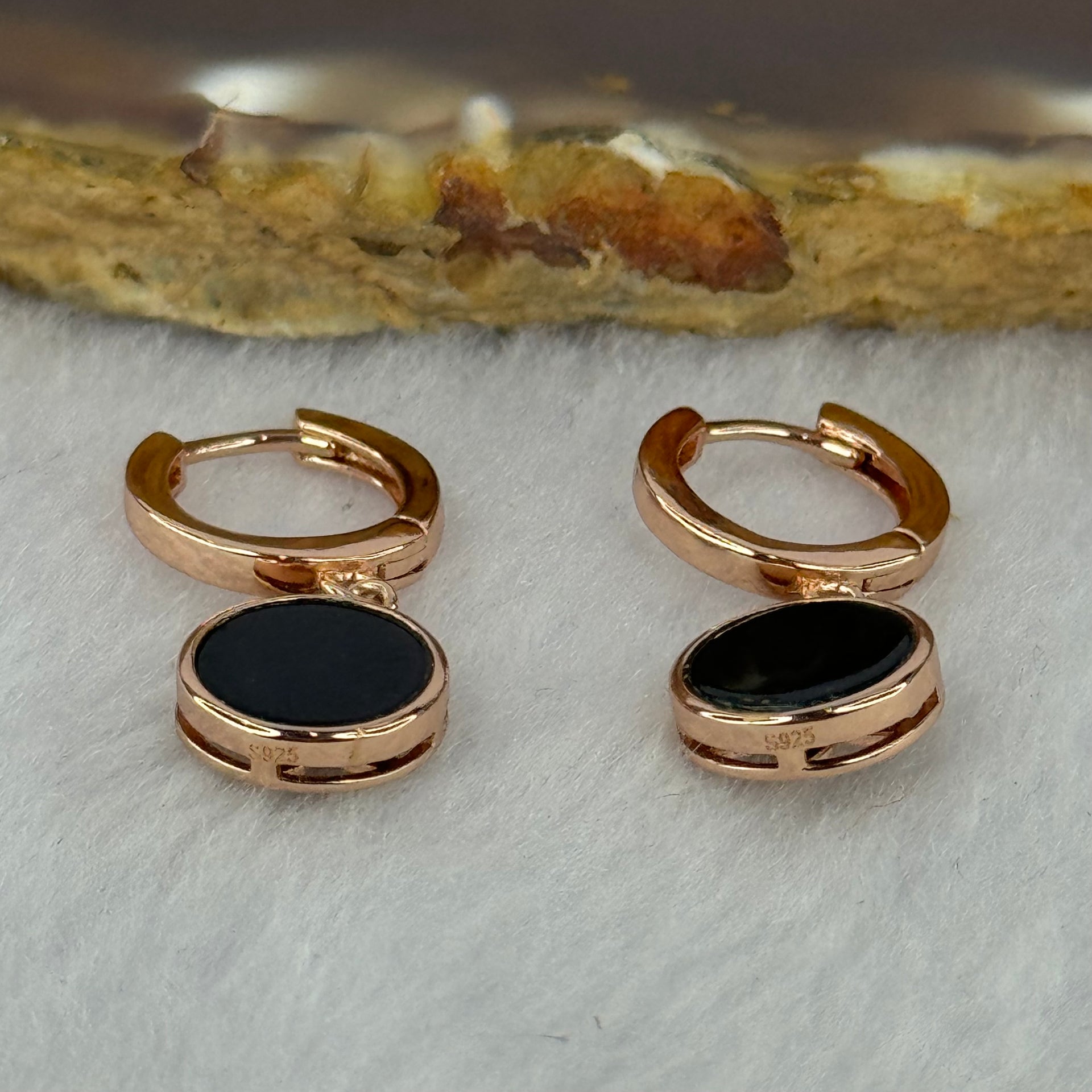 Type A Translucent Black Omphasite Jadeite Earrings 2.52g 8.0 by 1.5mm 2pcs - Huangs Jadeite and Jewelry Pte Ltd