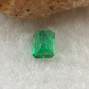 Natural Colombia Vivid Green Emerald (Beryl) Cut-Cornered Rectangular Step cut 0.45ct 5.4 by 3.9 by 2.6mm - Huangs Jadeite and Jewelry Pte Ltd