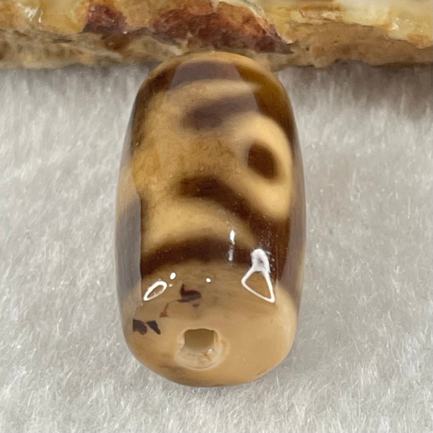 Natural Powerful Tibetan Old Oily Agate Patina Guiren Tairen Human Dzi Bead Totem Amulet Heavenly Master (Tian Zhu) 贵人天诛 4.81g 19.8 by 11.8mm - Huangs Jadeite and Jewelry Pte Ltd