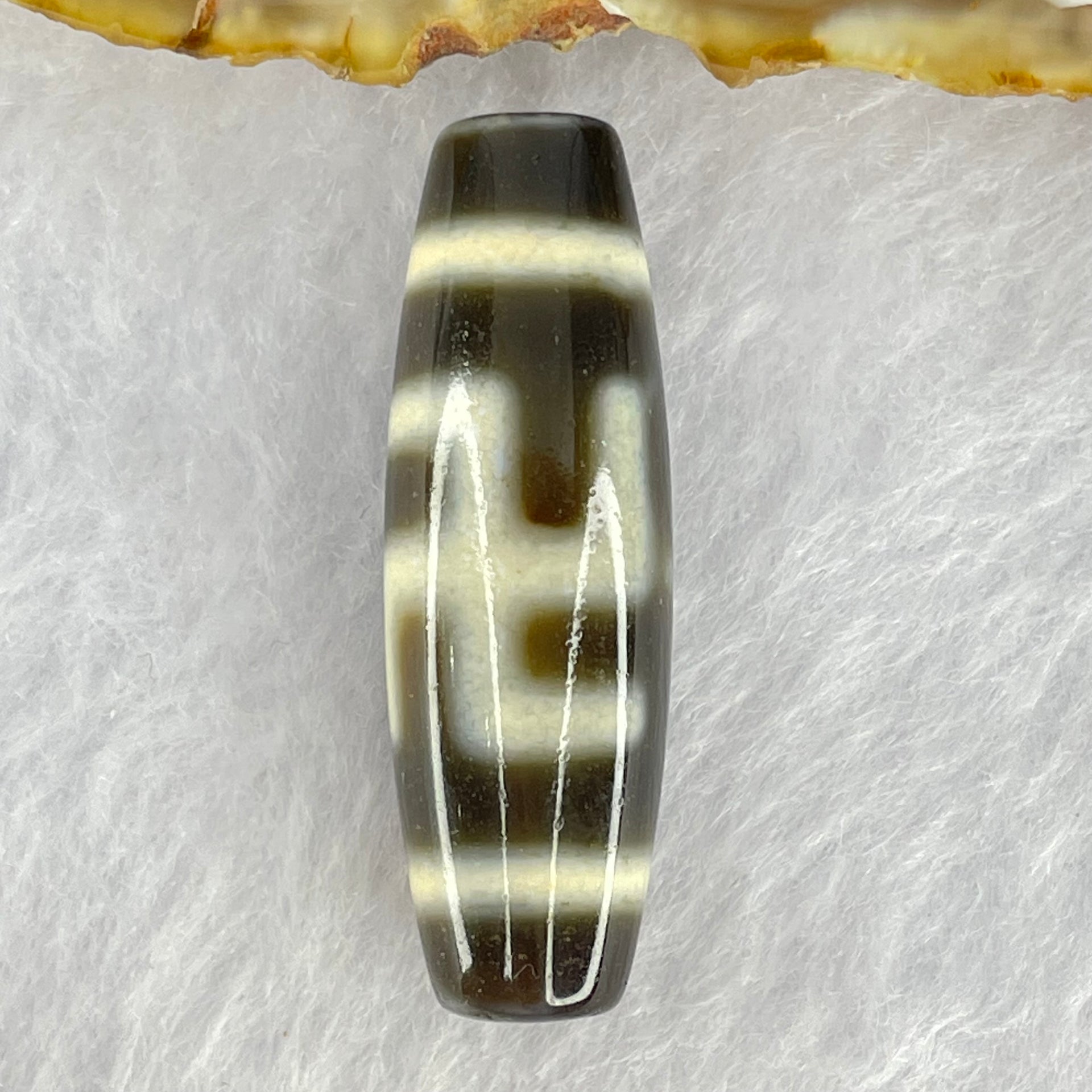 Natural Powerful Tibetan Old Oily Agate 1 Eye With Swastika Dzi Bead (Hotu Dzi) 7.56g 36.4 by 11.5mm - Huangs Jadeite and Jewelry Pte Ltd