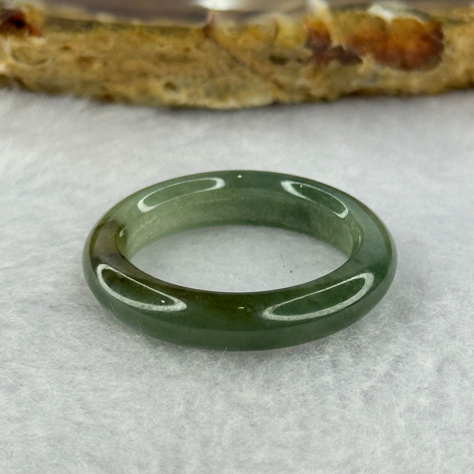 Type A Oily Green Jadeite Ring 3.19g 5.0 by 4.0mm US8.25 HK18 - Huangs Jadeite and Jewelry Pte Ltd