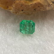 Natural Colombia Green Emerald (Beryl) Cut-Cornered Rectangular step cut 0.68ct 4.9 by 4.9 by 3.8mm - Huangs Jadeite and Jewelry Pte Ltd