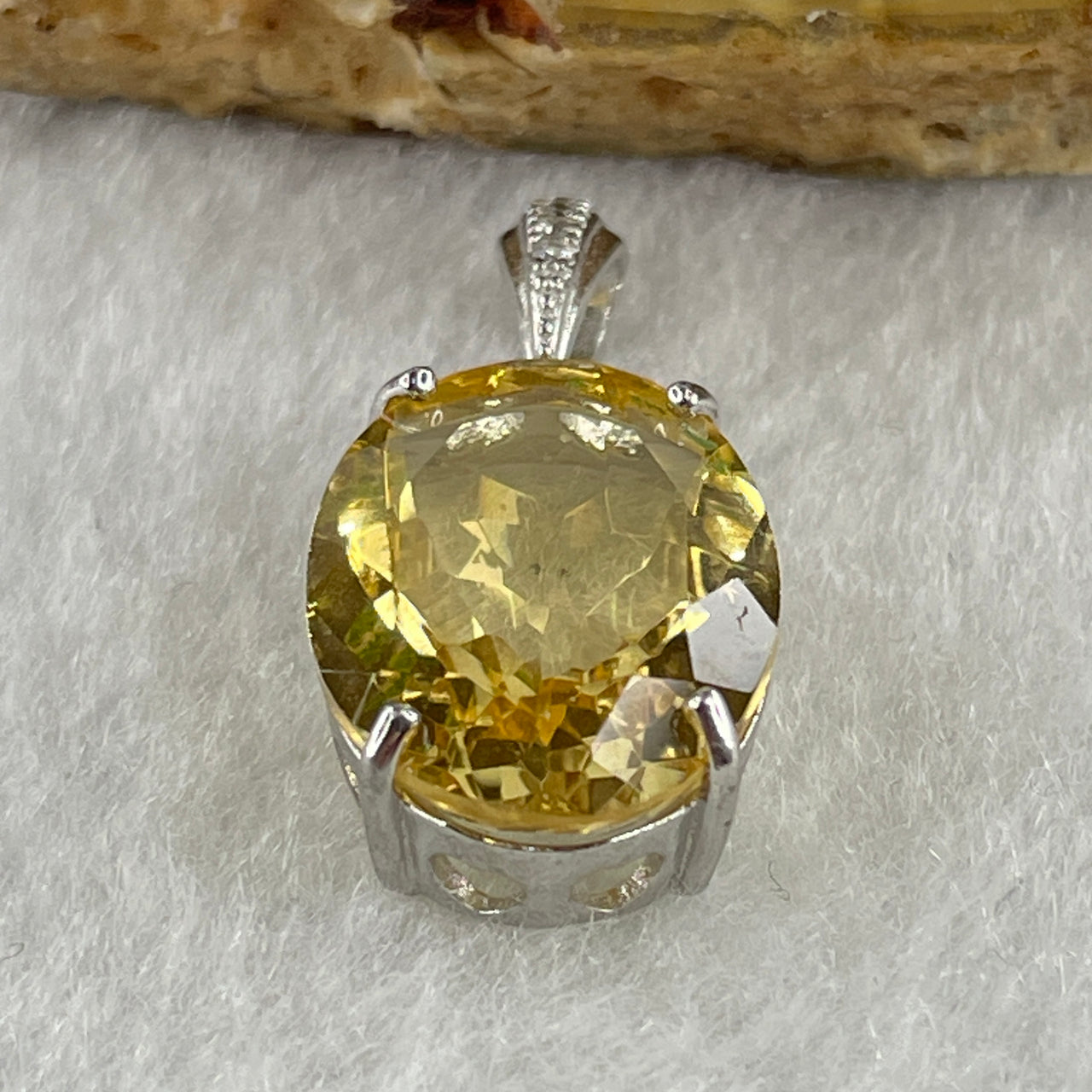 Certified Natural Citrine Faceted Pendant in S925 Sliver 3.00g 16.2 by 12.0 by 6.0mm