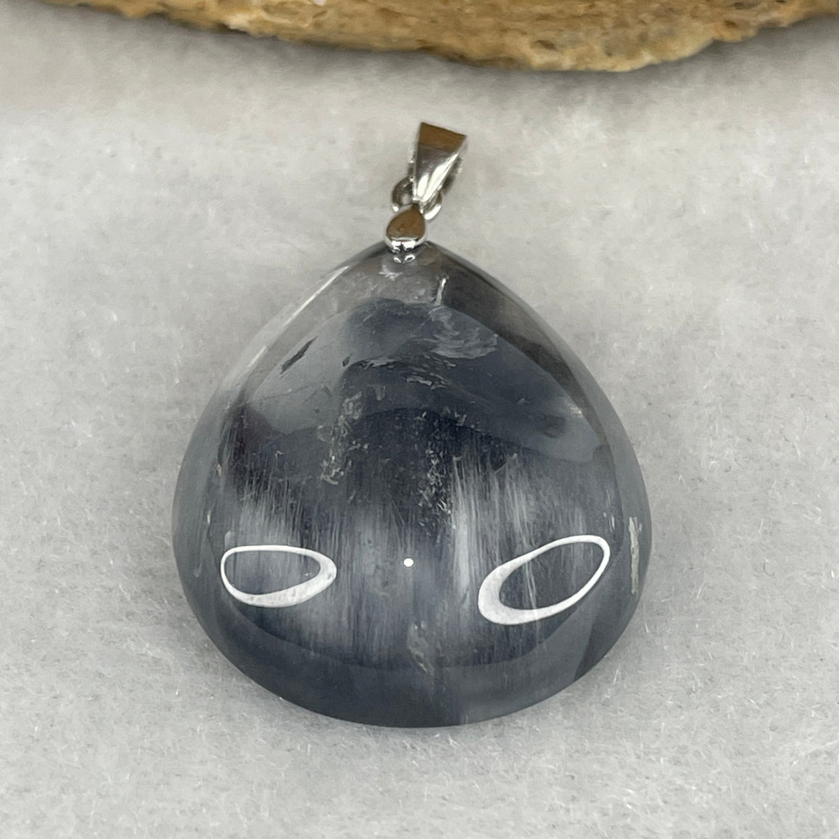 Very Good Grade Natural Silver Titanium Rutilated Teardrop Pendant in S925 Silver Clasp | 27.0mm Silver Rutile Amulet (6.88g | 27.0x21.5x8.5mm)