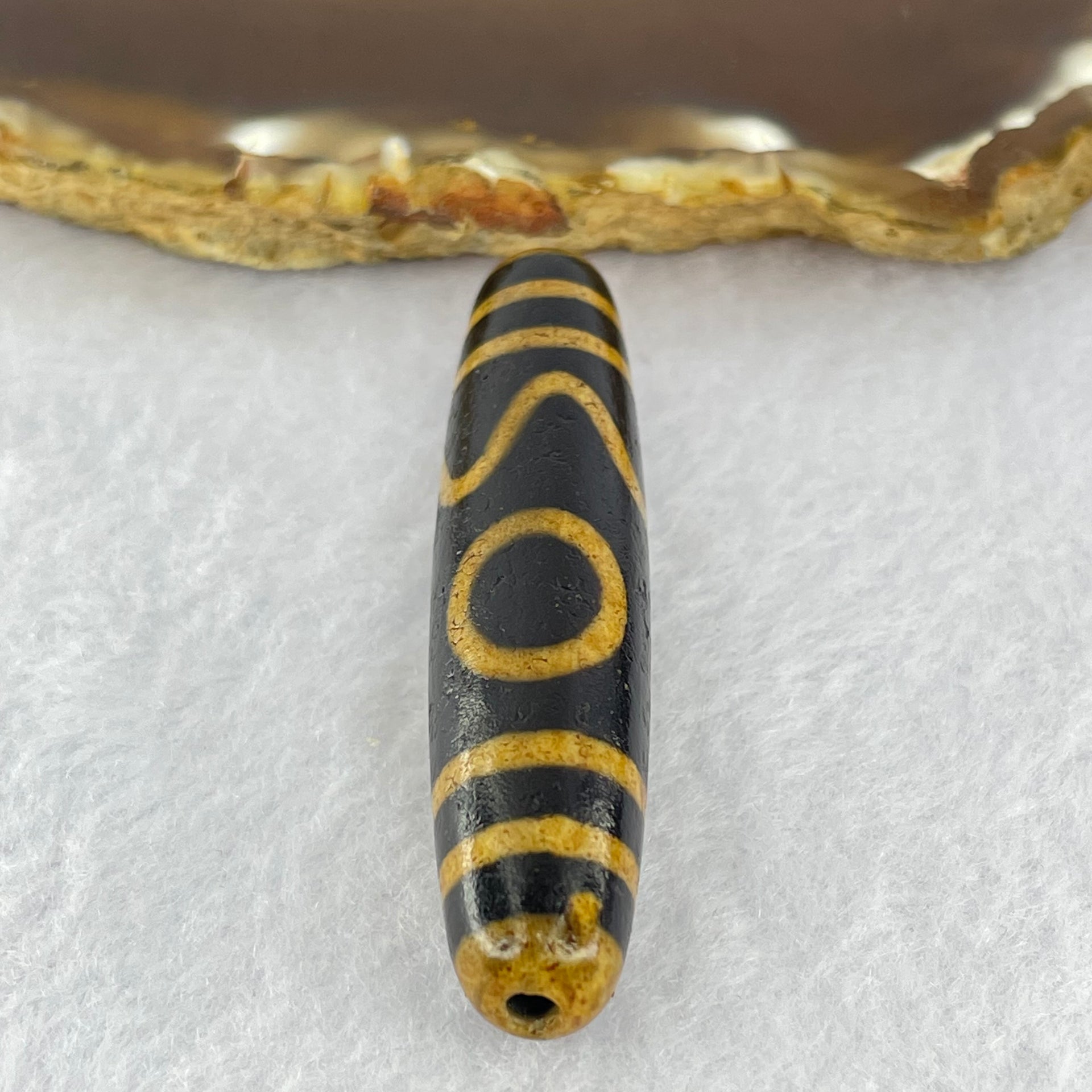 Natural Powerful Tibetan Agate 1 Eye Sky Door Long Dzi Bead Heavenly Master (Tian Zhu) 一眼天诛 14.22g 57.5 by 12.7mm - Huangs Jadeite and Jewelry Pte Ltd