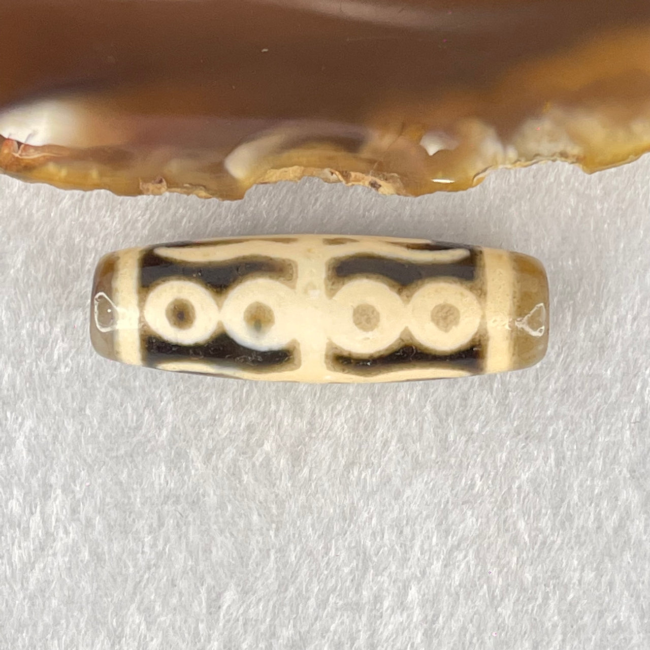Natural Powerful Tibetan Old Oily Agate Water Lines 8 Eyes Dzi Bead Heavenly Master (Tian Zhu) 水纹八眼天诛 9.93g 38.9 by 12.8mm - Huangs Jadeite and Jewelry Pte Ltd