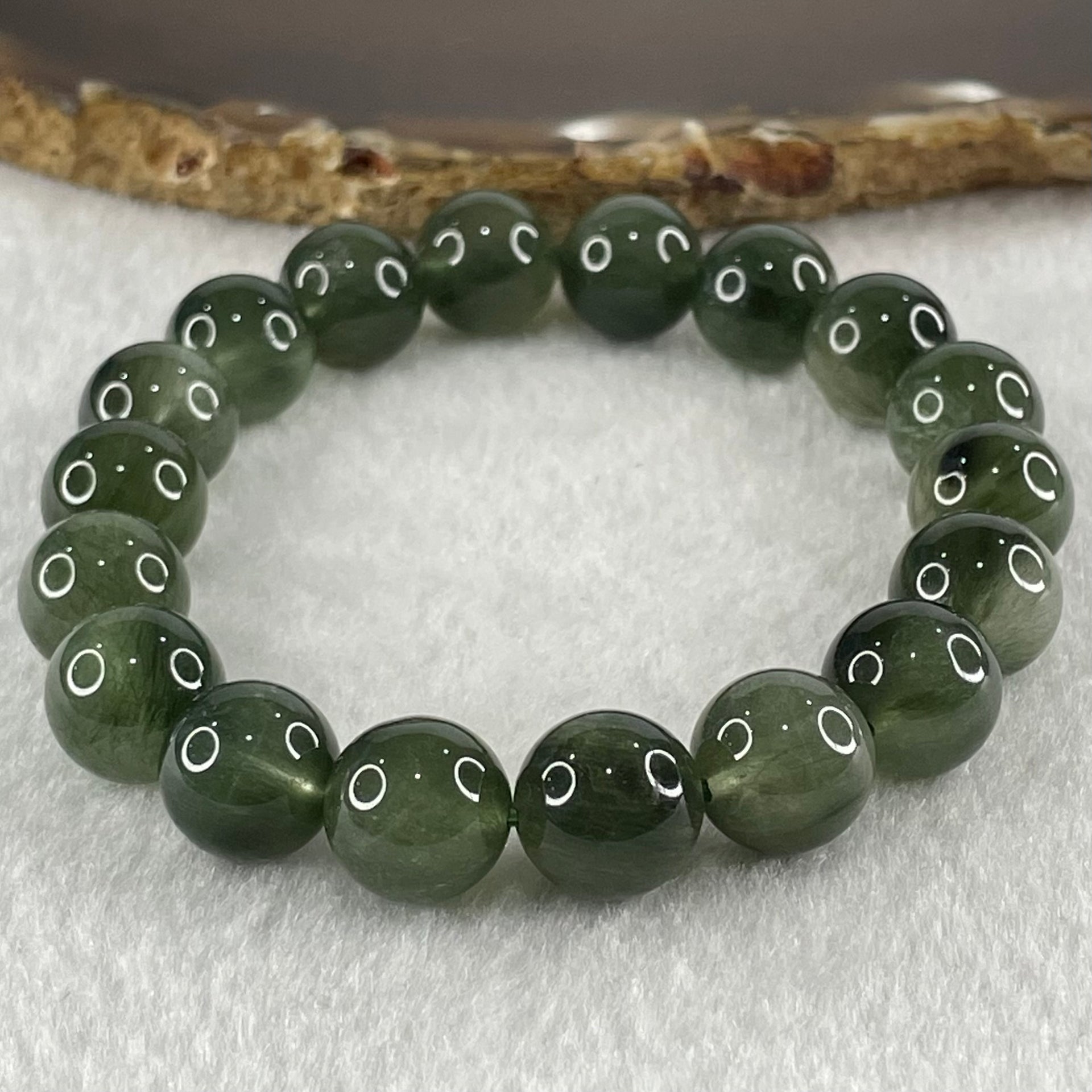Good Grade Natural Cats Eye Green Rutilated Quartz Beads Bracelet 39.67g 18cm 11.7mm 18 Beads - Huangs Jadeite and Jewelry Pte Ltd
