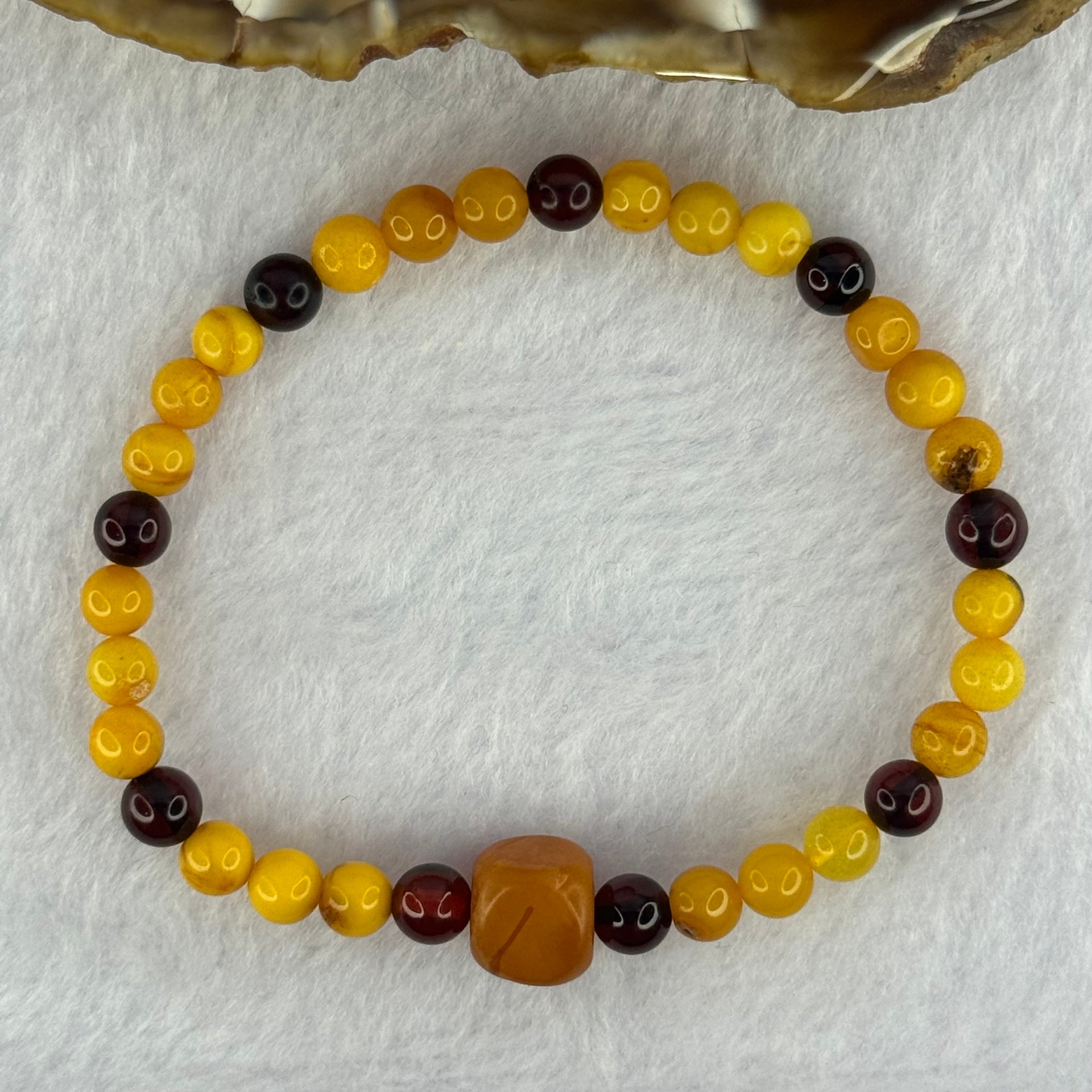 Natural Mixed Color Old Amber Beads Bracelet 天然老腊手链 3.67g 5.9mm 33 Beads 8.6mm 1pcs - Huangs Jadeite and Jewelry Pte Ltd
