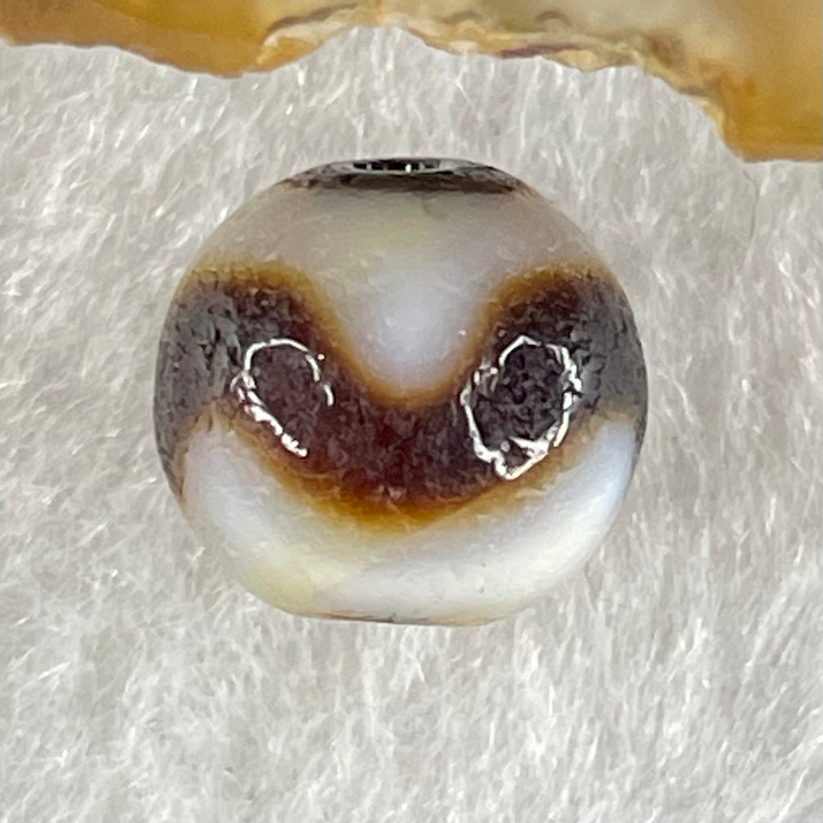 Natural Powerful Tibetan Old Oily Agate Tiger Tooth Daluo Dzi Bead Heavenly Master (Tian Zhu) 虎呀天诛 1.40g 9.8 by 10.3mm - Huangs Jadeite and Jewelry Pte Ltd