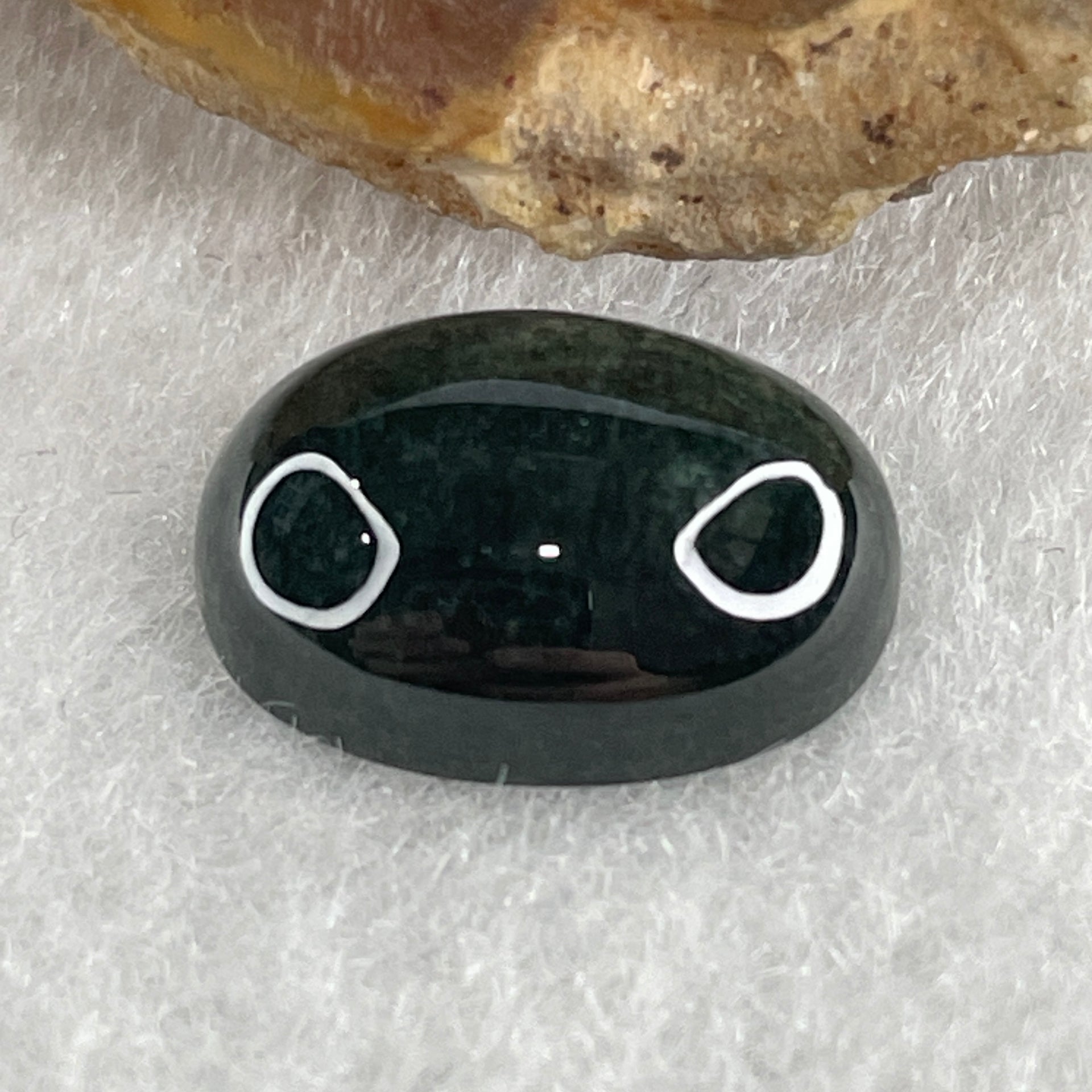 Type A Translucent Black Omphacite Jadeite Round Cabouchon Stone For Setting 1.33g 13.6 by 10.0 by 4.8mm - Huangs Jadeite and Jewelry Pte Ltd