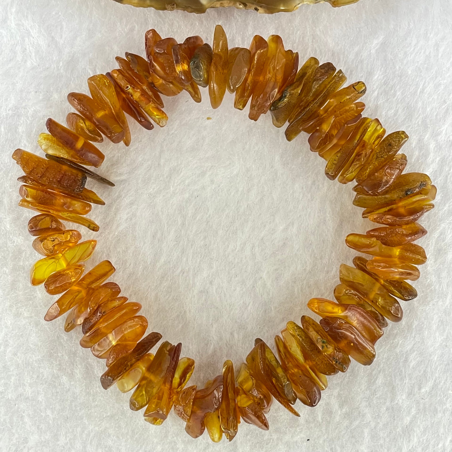 Natural Amber Raw Stone Irregular Beads Bracelet 天然蜜蜂蜡原石手链 21.38g 19cm 16.9 by 8.6 by 3.0mm 71pcs - Huangs Jadeite and Jewelry Pte Ltd