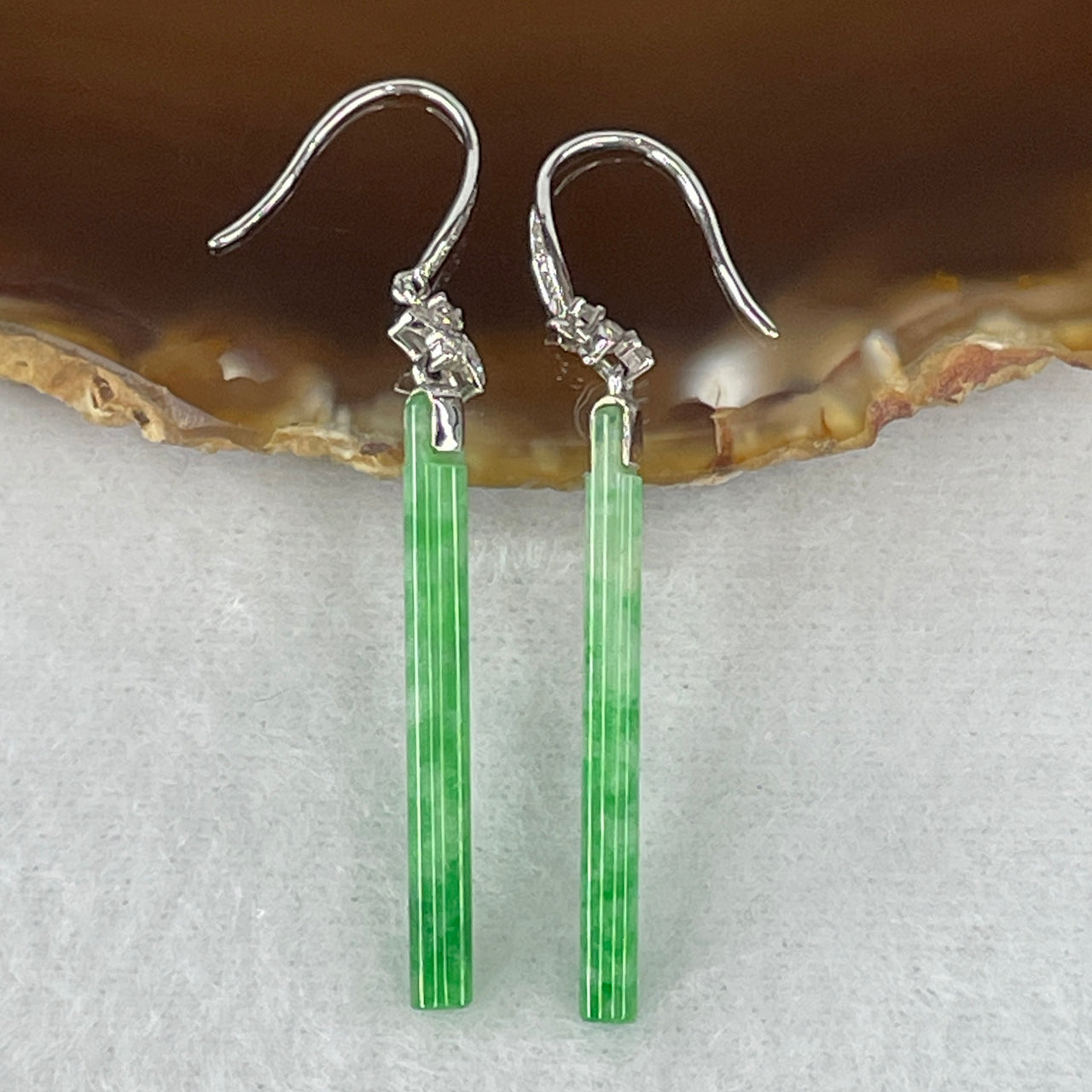 Natural Type A Green & Spicy Green Piao Hua Jadeite Pillar Earrings | Solid 18K White Gold & Diamond Pave Linear Droplets | "Luminous Willow" Elegant Protection & Prosperity Drops (3.11g | 32.6x3.1mm)