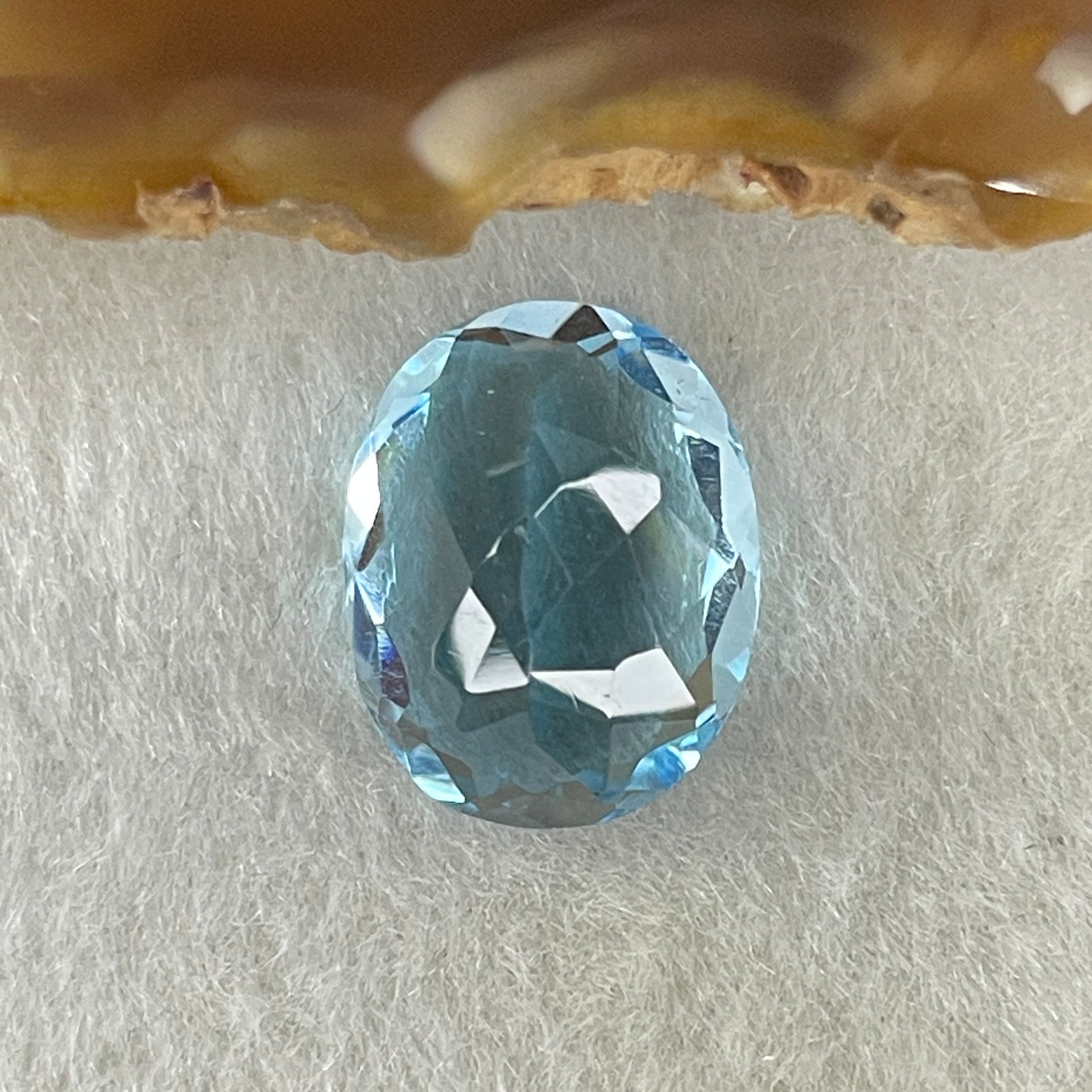 Natural Sky Blue Topaz Oval Shape 10.39ct 14.8 by 11.6 by 7.2mm - Huangs Jadeite and Jewelry Pte Ltd