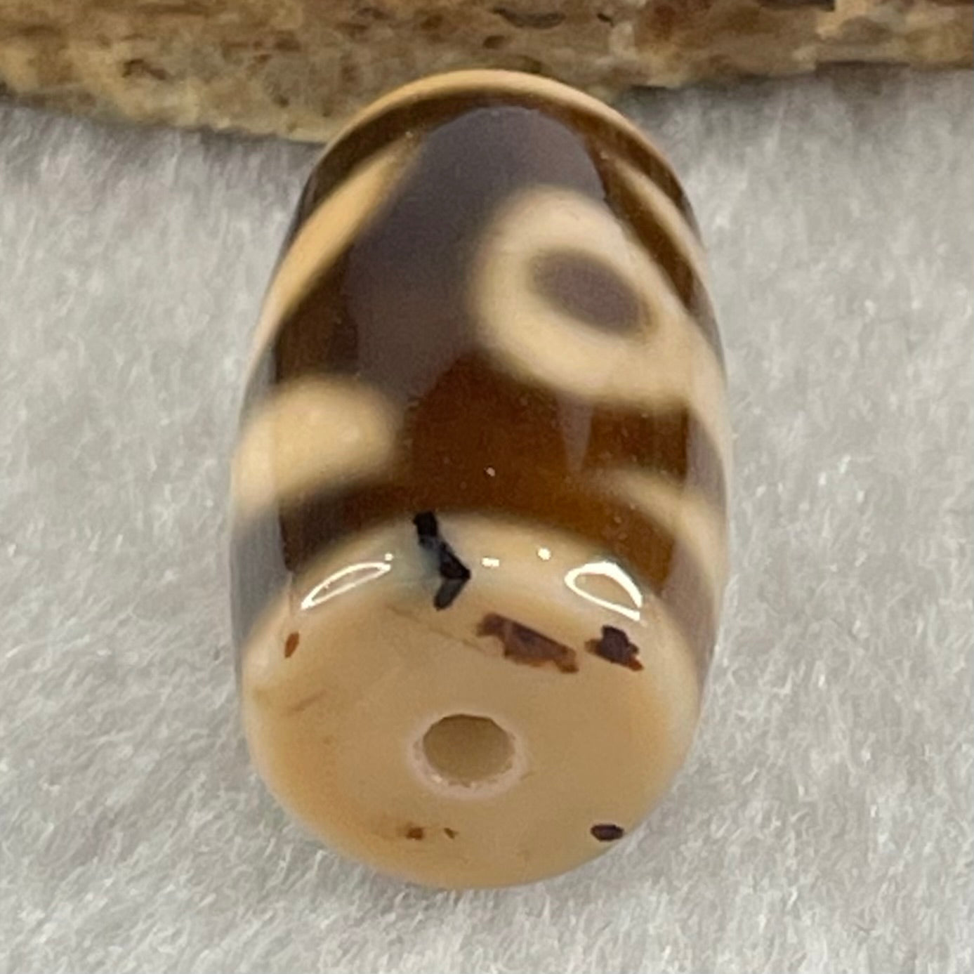 Natural Powerful Tibetan Old Oily Agate Patina Guiren Tairen Human Dzi Bead Totem Amulet Heavenly Master (Tian Zhu) 贵人天诛 4.77g 19.7 by 11.8mm - Huangs Jadeite and Jewelry Pte Ltd