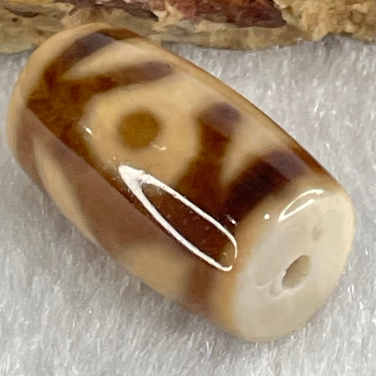 Natural Powerful Tibetan Old Oily Agate Patina Guiren Tairen Human Dzi Bead Totem Amulet Heavenly Master (Tian Zhu) 贵人天诛 4.79g 20.3 by 11.6mm - Huangs Jadeite and Jewelry Pte Ltd