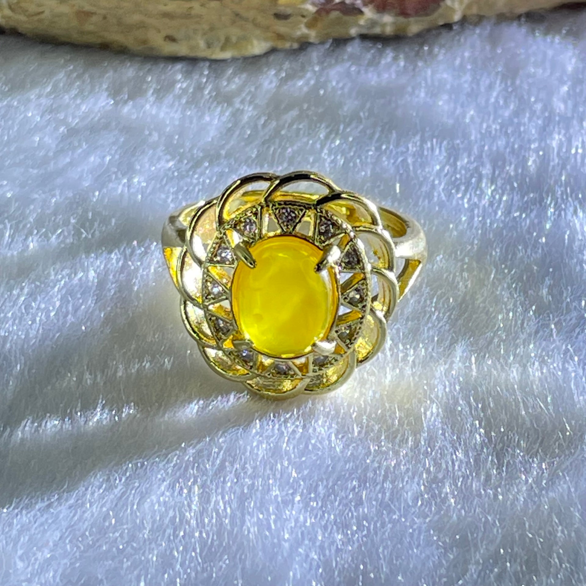 Natural Golden Yellow Butterscotch Amber With Crystals in S925 Sliver Gold Color Ring (Adjustable Size) 3.63g 8.7 by 7.4 by 4.0mm - Huangs Jadeite and Jewelry Pte Ltd