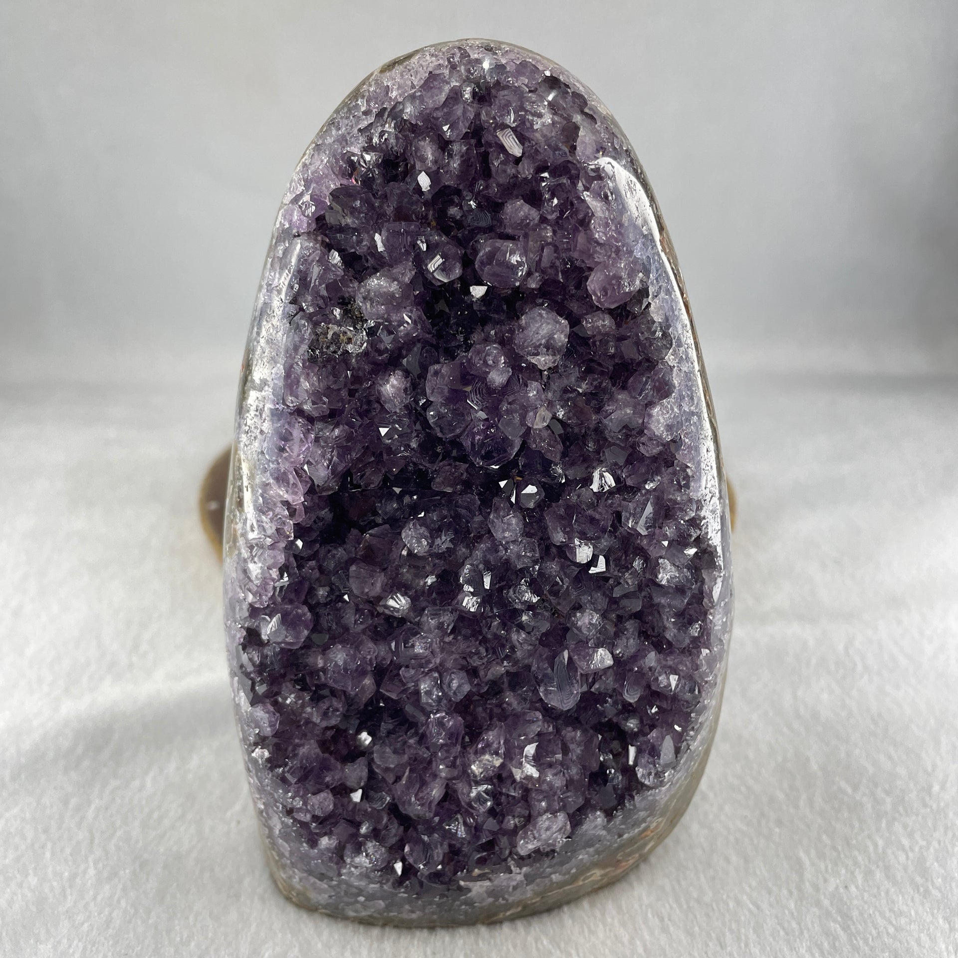 Natural Amethyst Rough Rectangular Shaped Display 1354.7g 90.0 by 81.0 by 145.3mm - Huangs Jadeite and Jewelry Pte Ltd
