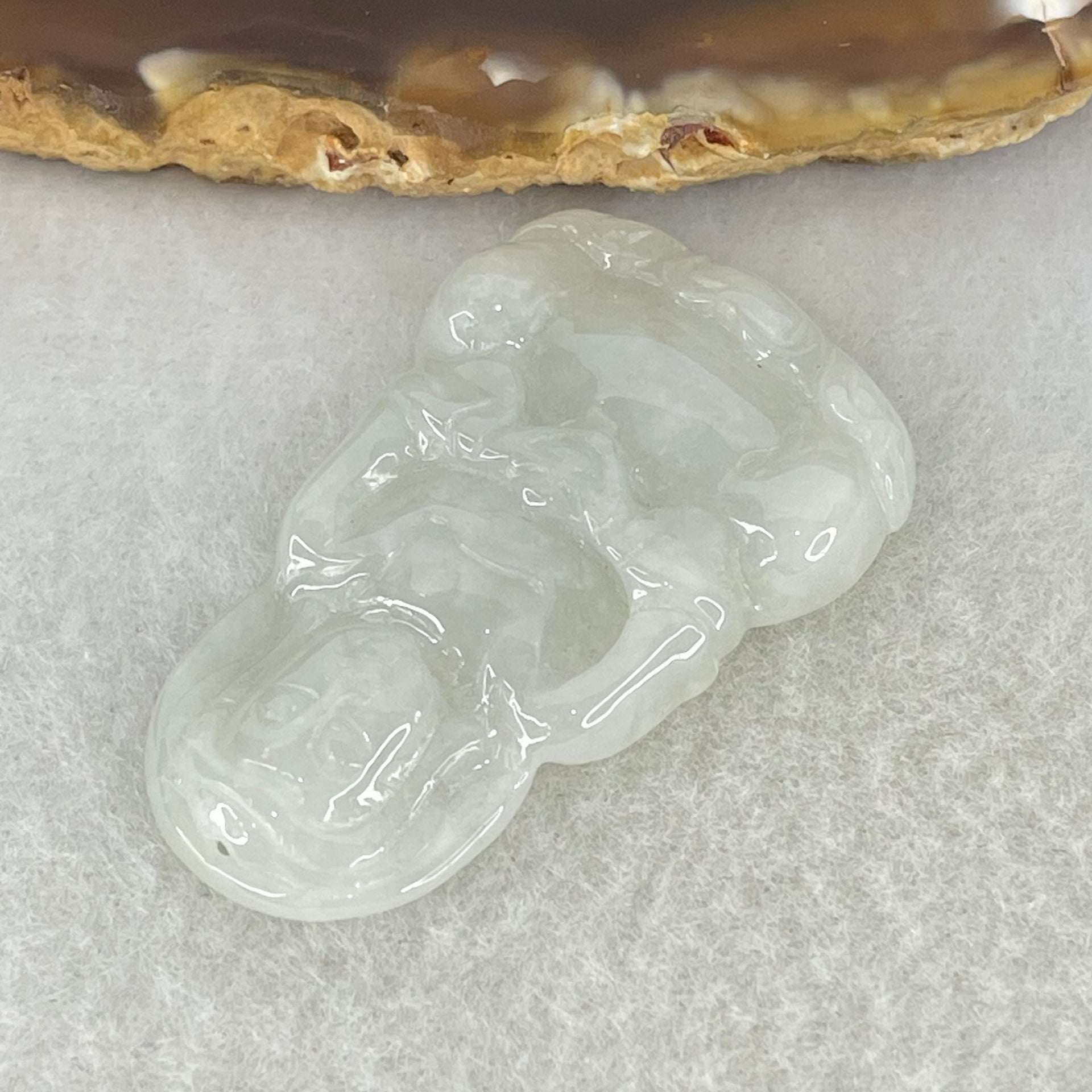 Type A Green Jadeite Guan Yin Pendant 8.30g  41.0 by 25.5 by 5.1mm - Huangs Jadeite and Jewelry Pte Ltd