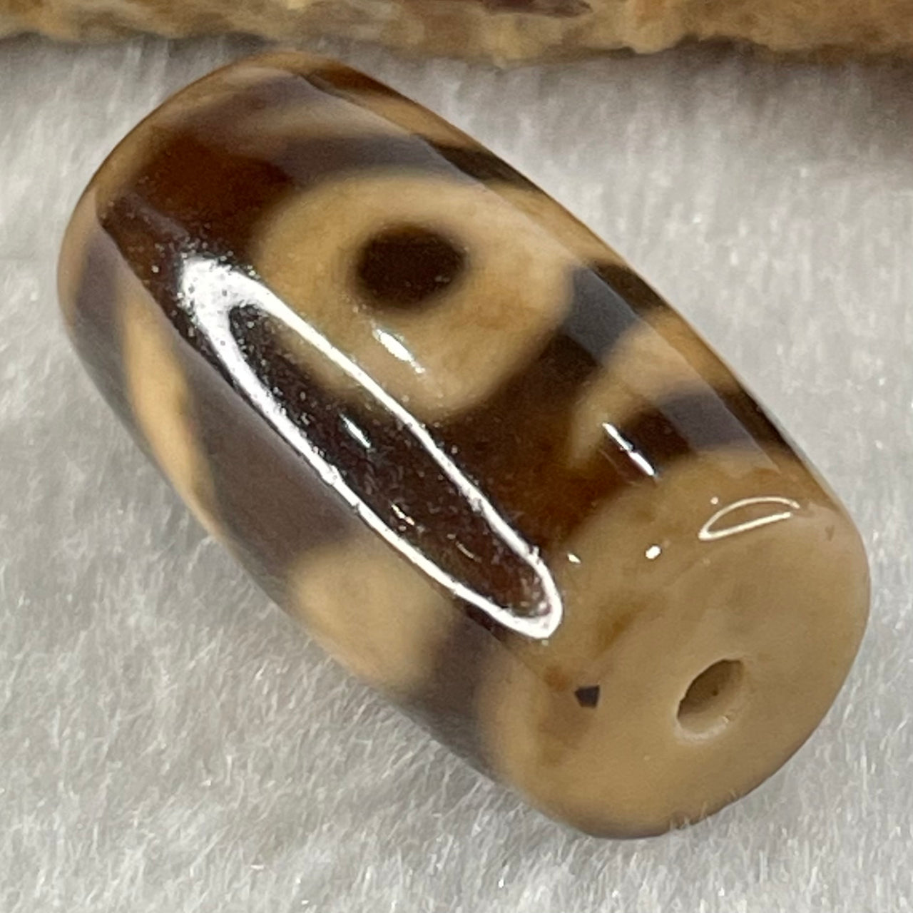 Natural Powerful Tibetan Old Oily Agate Patina Guiren Tairen Human Dzi Bead Totem Amulet Heavenly Master (Tian Zhu) 贵人天诛 4.96g 20.6 by 11.8mm - Huangs Jadeite and Jewelry Pte Ltd