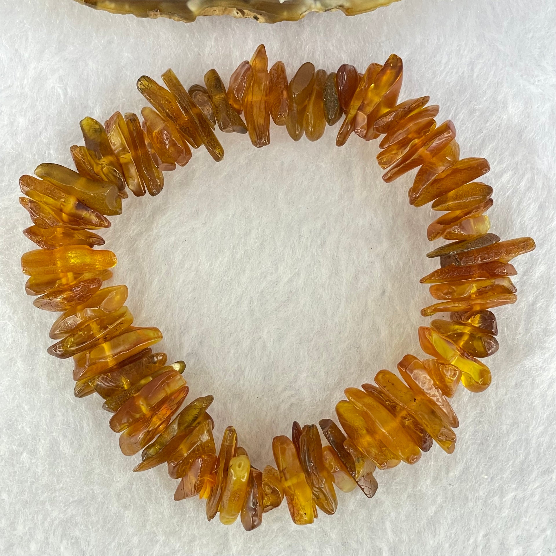 Natural Amber Raw Stone Irregular Beads Bracelet 天然蜜蜂蜡原石手链 21.38g 19cm 16.9 by 8.6 by 3.0mm 71pcs - Huangs Jadeite and Jewelry Pte Ltd