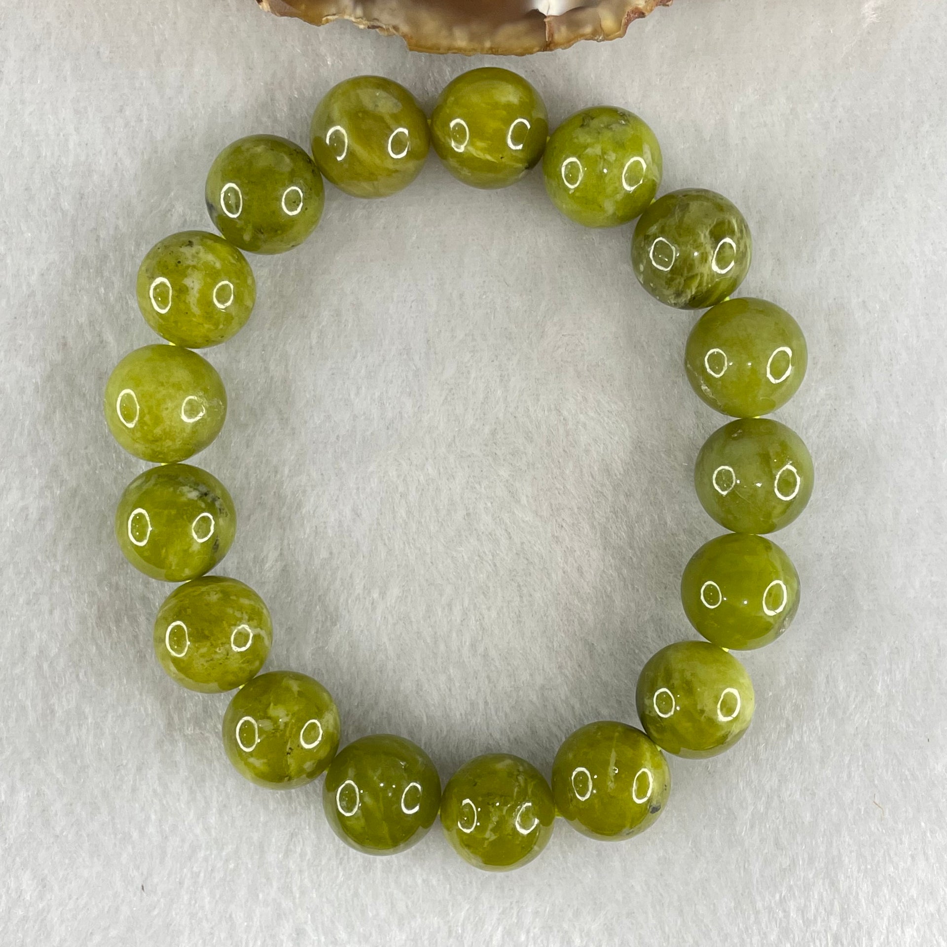 Natural Green Serpentine Jade Beads Bracelet 天然山由玉手链 52.89g 18cm 13.5mm 17 Beads - Huangs Jadeite and Jewelry Pte Ltd