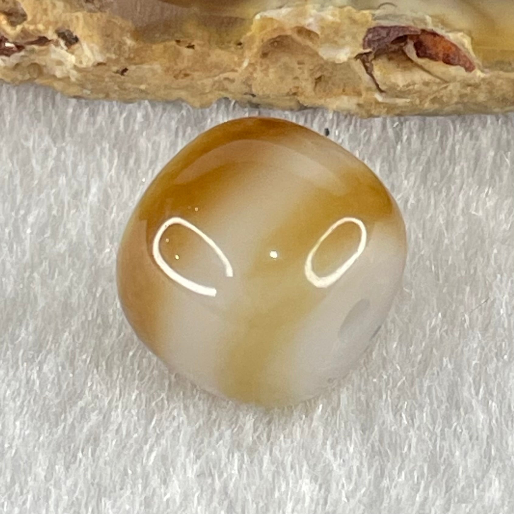 Natural Powerful Tibetan Old Oily Agate 1 Line Dzi Bead Heavenly Master (Tian Zhu) 2.08g 9.8 by 11.3mm - Huangs Jadeite and Jewelry Pte Ltd