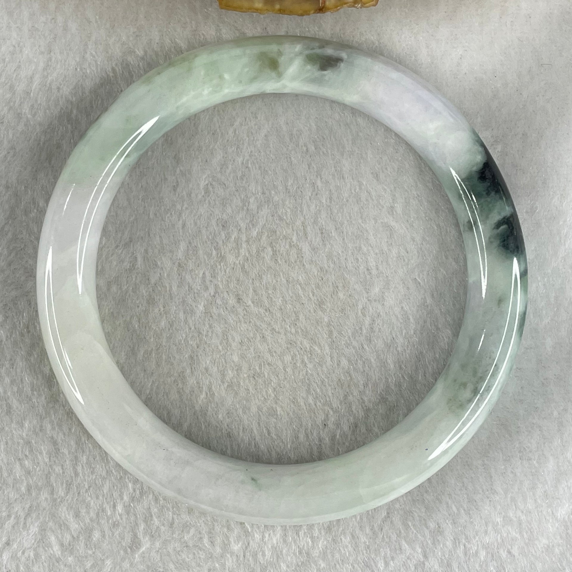 Type A Light Green with Green piao Hua Floral Jadeite Bangle 45.49g Inner Diameter 56.9mm 9.6 by 9.3mm (Internal Lines) - Huangs Jadeite and Jewelry Pte Ltd