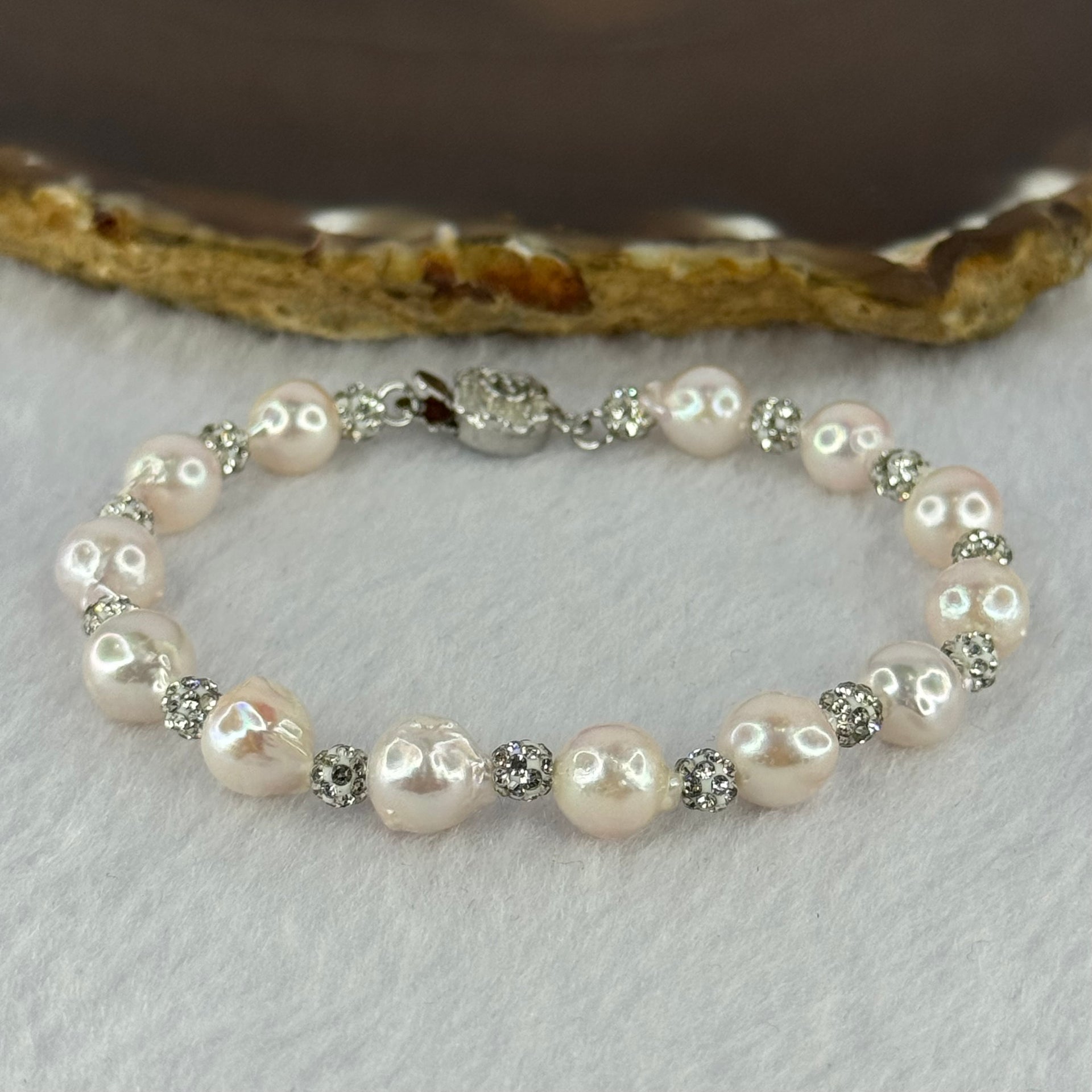 Natural Seawater Pearl Beads with Crystals in S925 Sliver Flower Bracelet 9.86g 15.5cm 7.4mm 13 Beads - Huangs Jadeite and Jewelry Pte Ltd