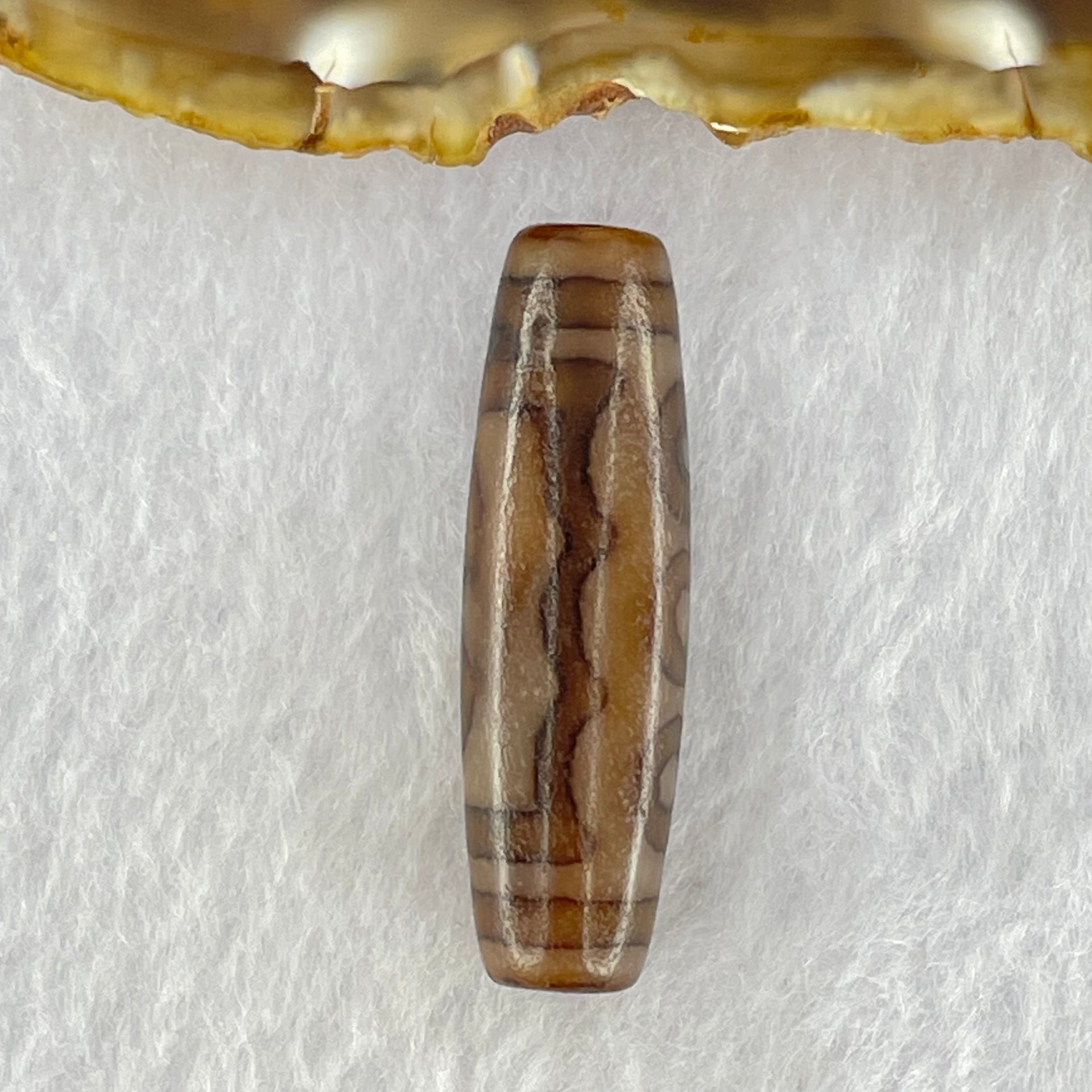 Natural Powerful Tibetan Old Oily Agate 5 Eyes Dzi Bead Heavenly Master (Tian Zhu) 五眼天诛 8.32g 39.3 by 11.6mm - Huangs Jadeite and Jewelry Pte Ltd