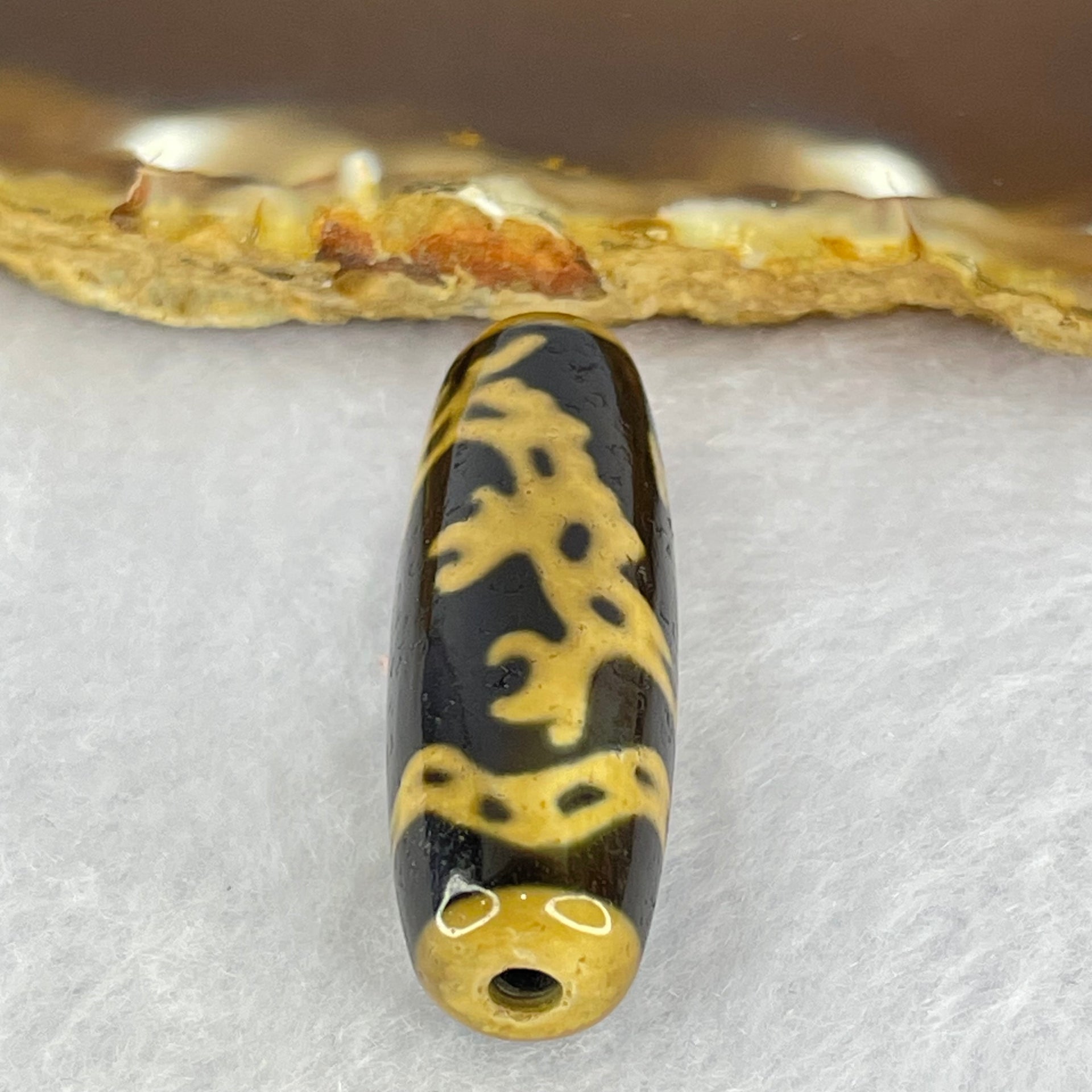 Natural Powerful Tibetan Old Oily Agate Guan Yin on Dragon Dzi Bead Heavenly Master (Tian Zhu) 观音龙天珠 8.66g 36.9 by 12.2mm - Huangs Jadeite and Jewelry Pte Ltd