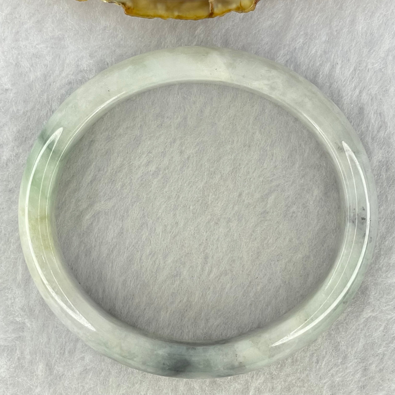 Type A Lavender Green with Grey Wuji Piao Hua Jadeite Oval Bangle Internal Diameter 56.0mm 44.31g 12.7 by 7.7mm (Slight Internal Lines) - Huangs Jadeite and Jewelry Pte Ltd
