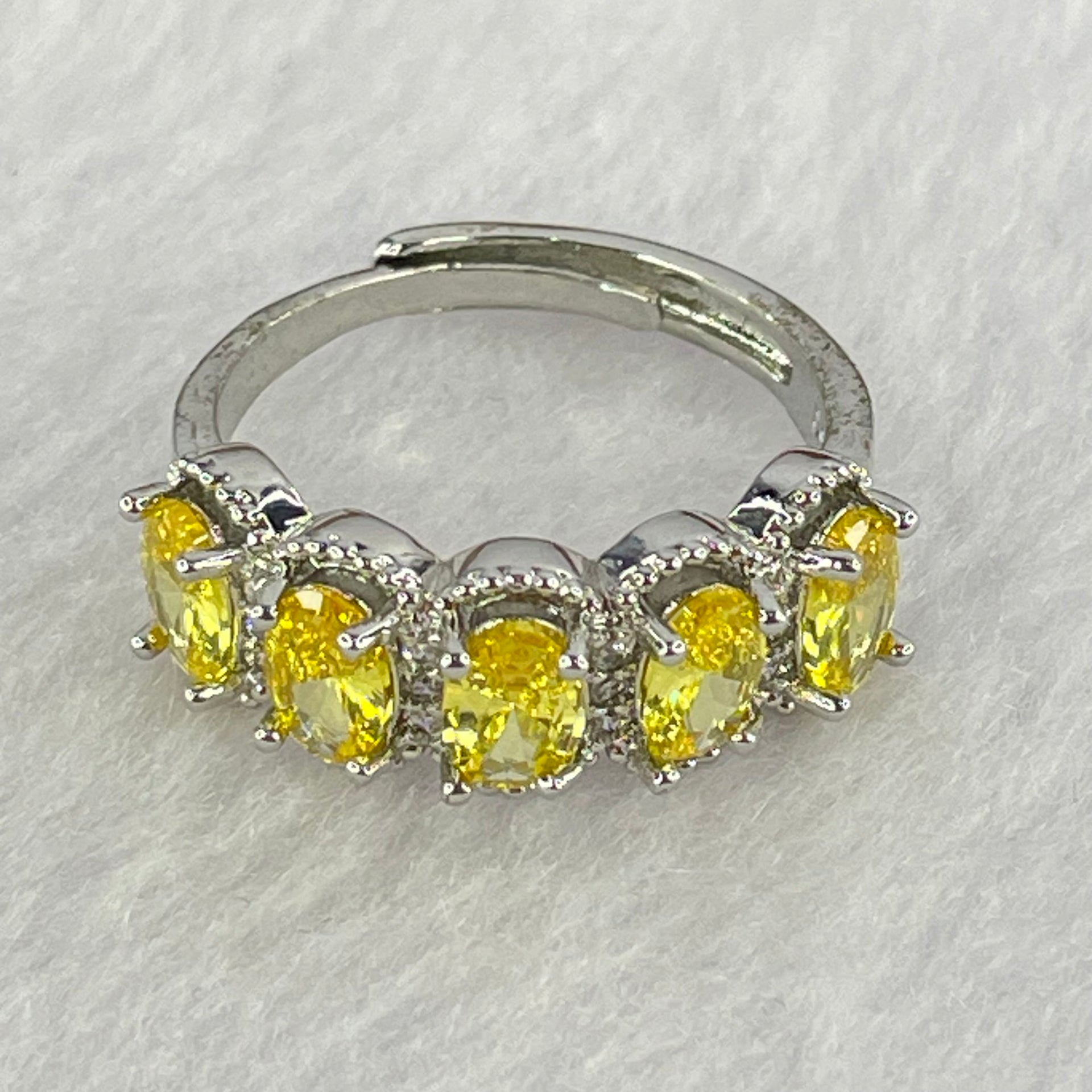 Cubic Zirconia in Sliver Gold Color Ring (Adjustable Size) 3.00g 4.8 by 2.4 by 1.2mm 9pcs - Huangs Jadeite and Jewelry Pte Ltd