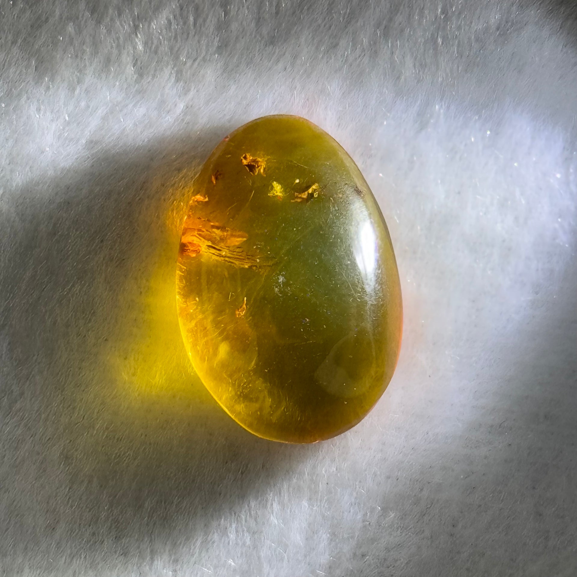 Natural Amber for Setting 1.63g 24.8 by 16.8 by 6.8mm - Huangs Jadeite and Jewelry Pte Ltd