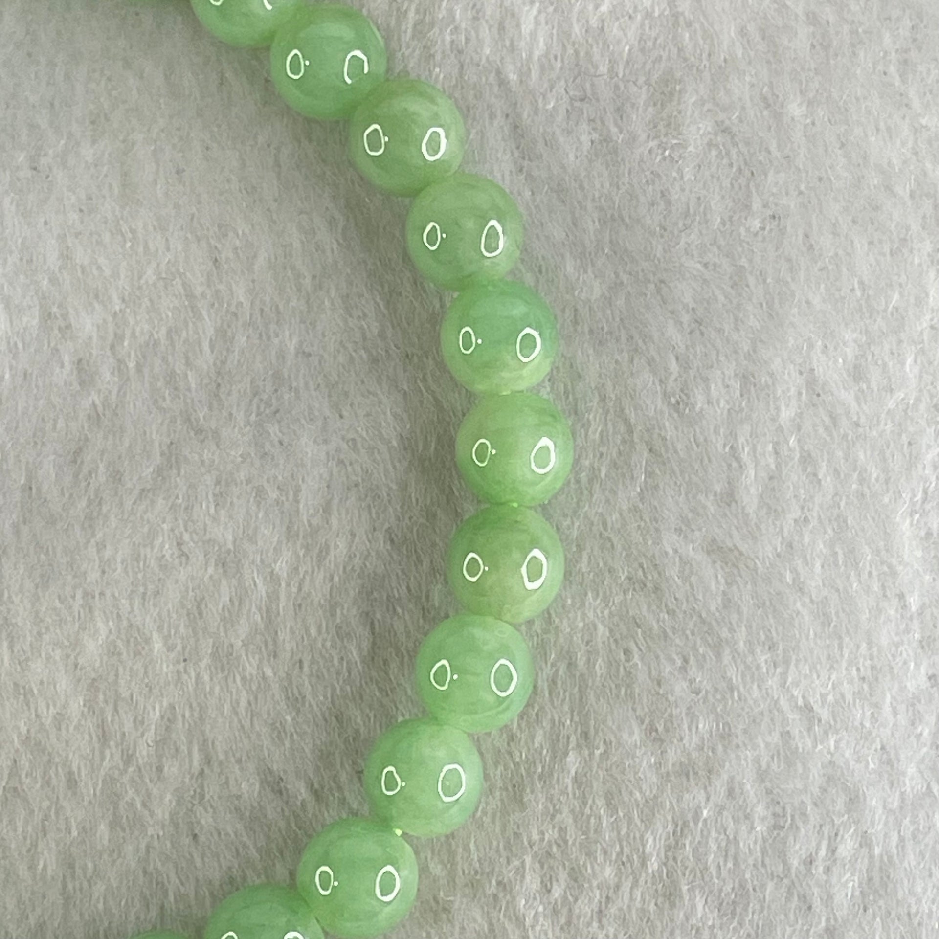Type A Intense Bright Apple Green Jadeite Beads Bracelet 11.50g 15cm 6.1mm 30 Beads - Huangs Jadeite and Jewelry Pte Ltd