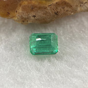 Natural Colombia Green Emerald (Beryl) Cut-Cornered Rectangular step cut 0.53ct 5.2 by 4.4 by 3.0mm - Huangs Jadeite and Jewelry Pte Ltd