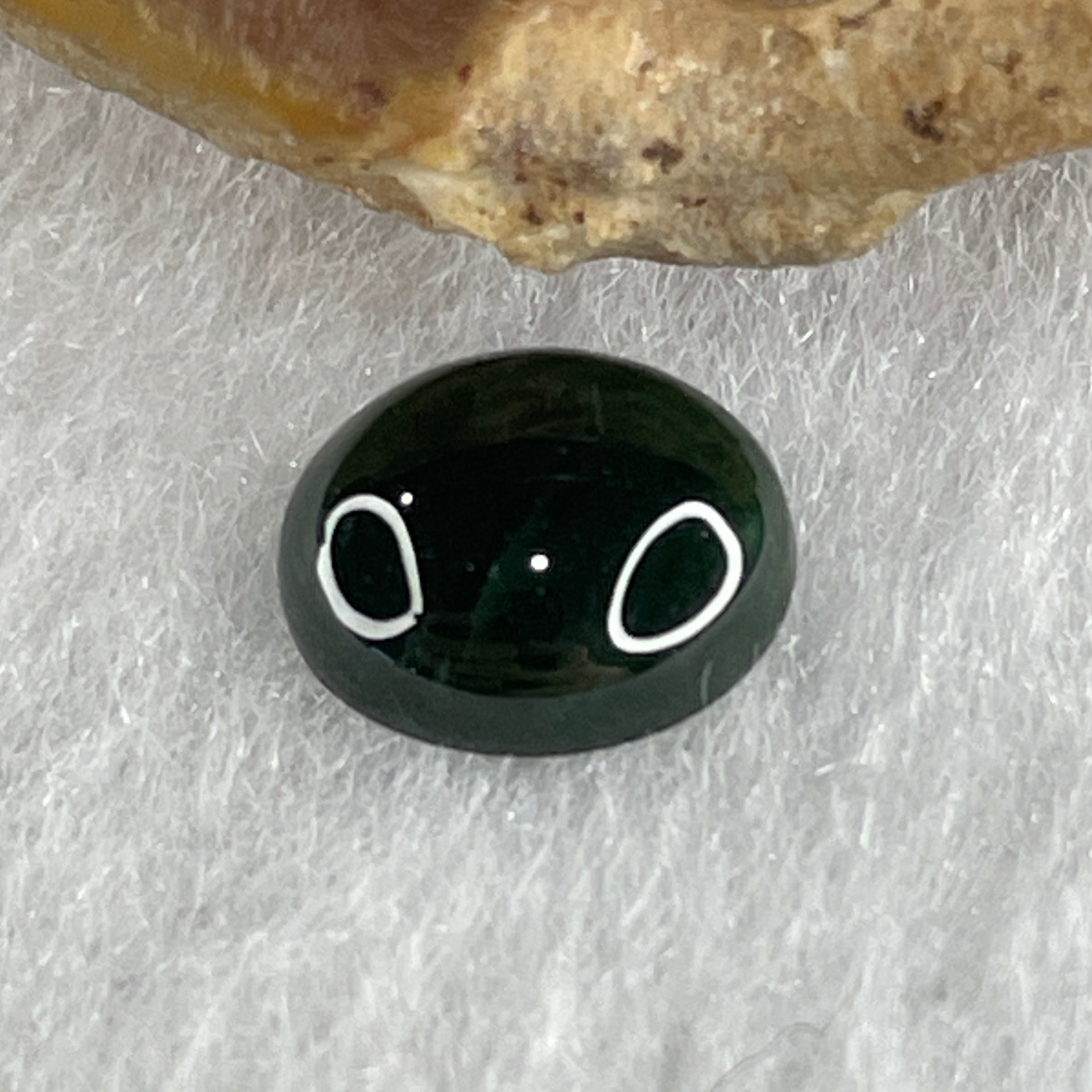 Type A Translucent Black Omphacite Jadeite Oval Cabouchon Stone For Setting 0.34g 8.2 by 6.9 by 3.0mm - Huangs Jadeite and Jewelry Pte Ltd