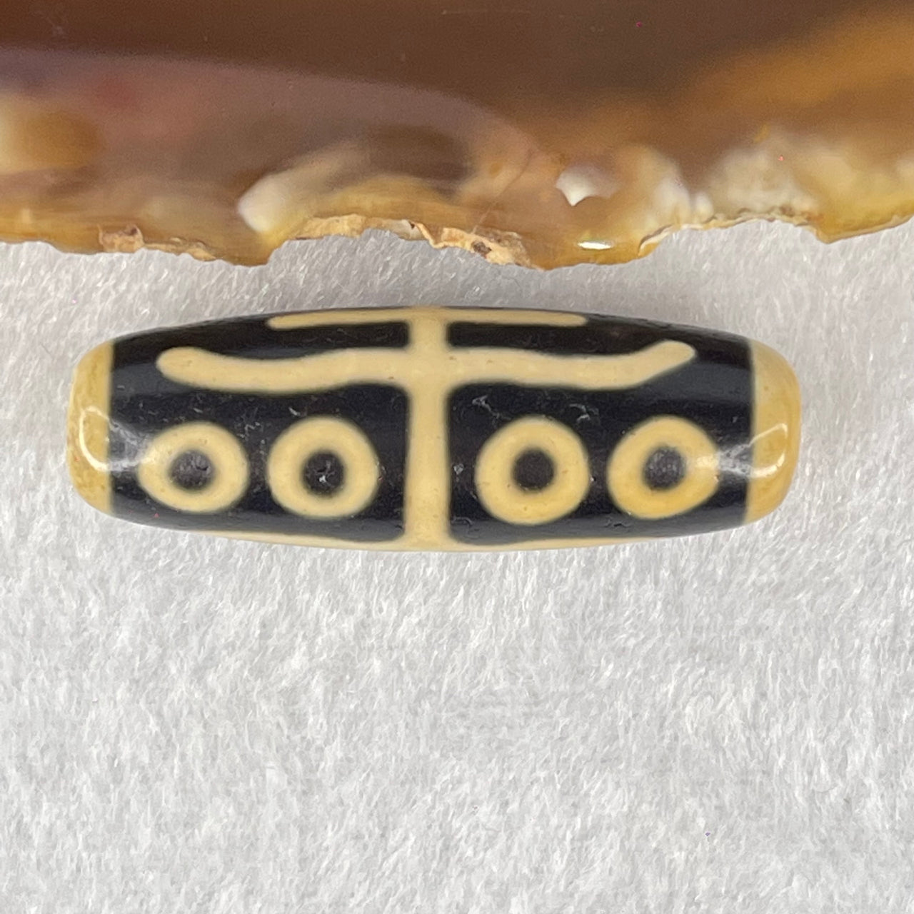 Natural Powerful Tibetan Old Oily Agate Water Lines 8 Eyes Dzi Bead Heavenly Master (Tian Zhu) 水纹八眼天诛 10.14g 38.4 by 13.0mm - Huangs Jadeite and Jewelry Pte Ltd