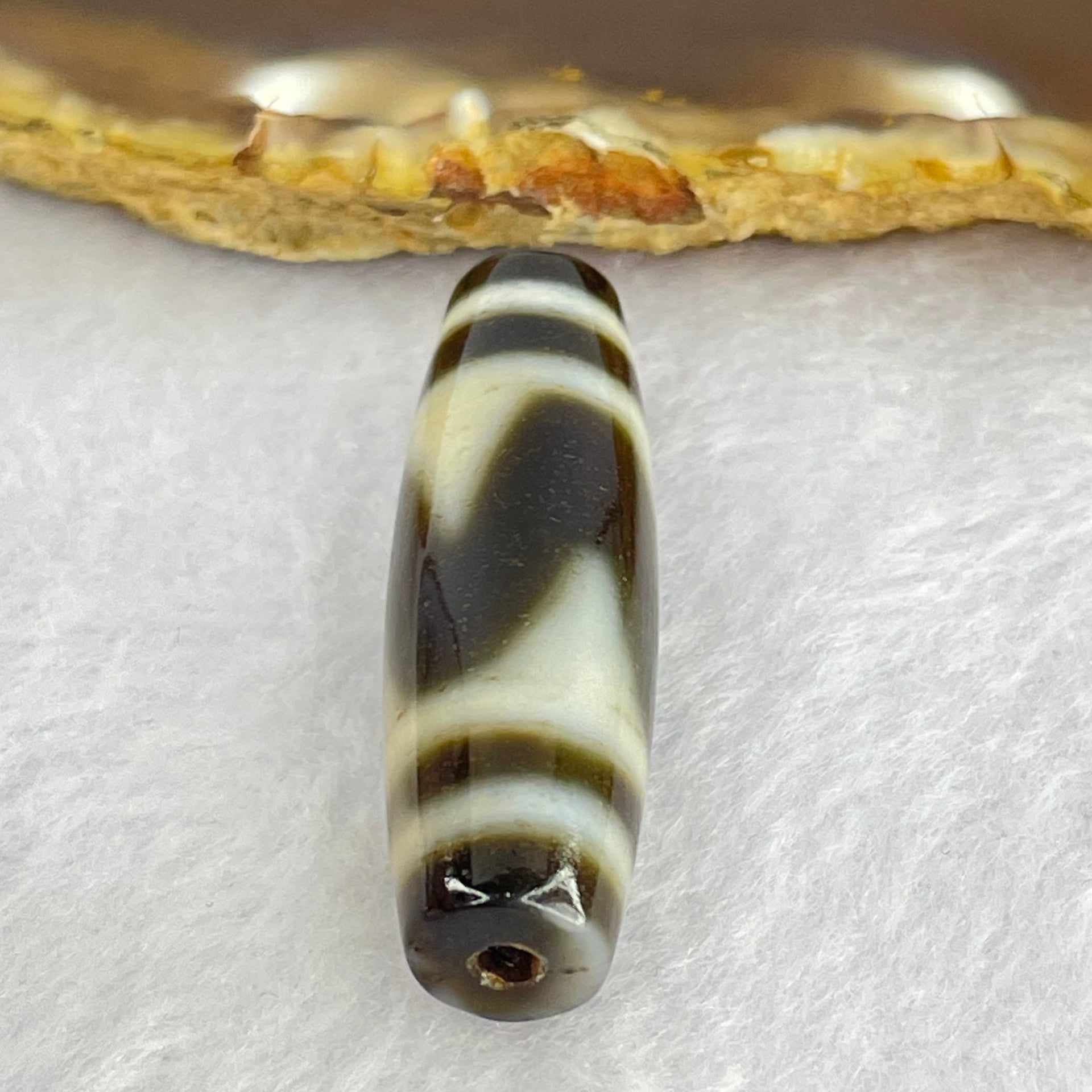 Natural Powerful Tibetan Old Oily Agate Tiger Tooth Daluo Dzi Bead Heavenly Master (Tian Zhu) 8.53g 38.7 by 12.0mm - Huangs Jadeite and Jewelry Pte Ltd
