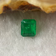 Natural Colombia Green Emerald (Beryl) Cut-Cornered Rectangular step cut 0.70cts 5.5 by 4.7 by 4.0mm - Huangs Jadeite and Jewelry Pte Ltd
