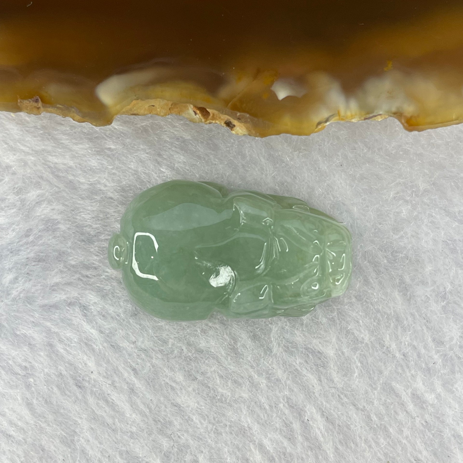 Type A Jelly Green Jadeite Pixiu Pendent A货浅绿色翡翠貔貅牌 7.21g 23.8 by 14.6 by 10.3 mm - Huangs Jadeite and Jewelry Pte Ltd