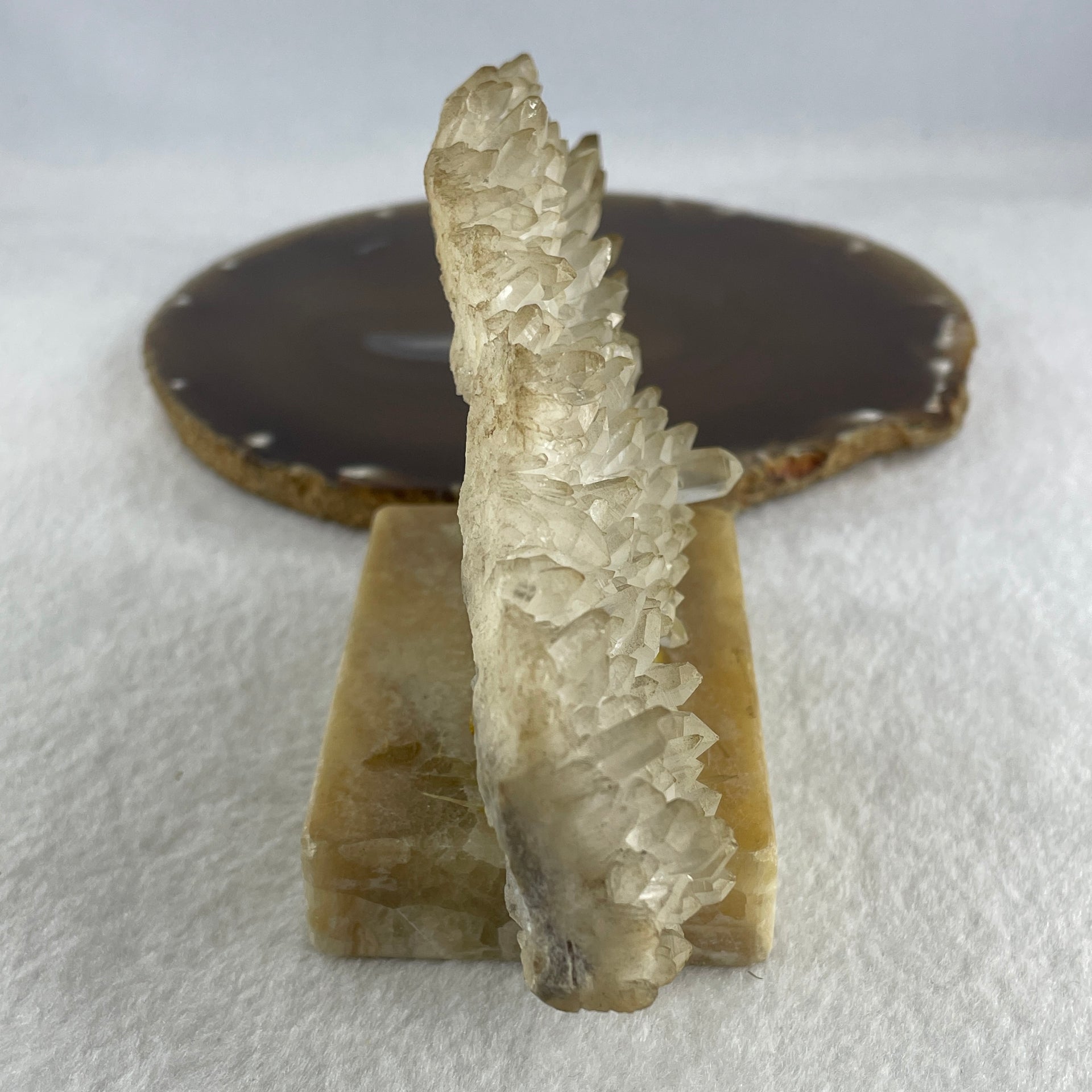 Natural Clear Quartz Crystal Cluster Display 431.1g 151.0 by 54.8 by 86.5mm - Huangs Jadeite and Jewelry Pte Ltd