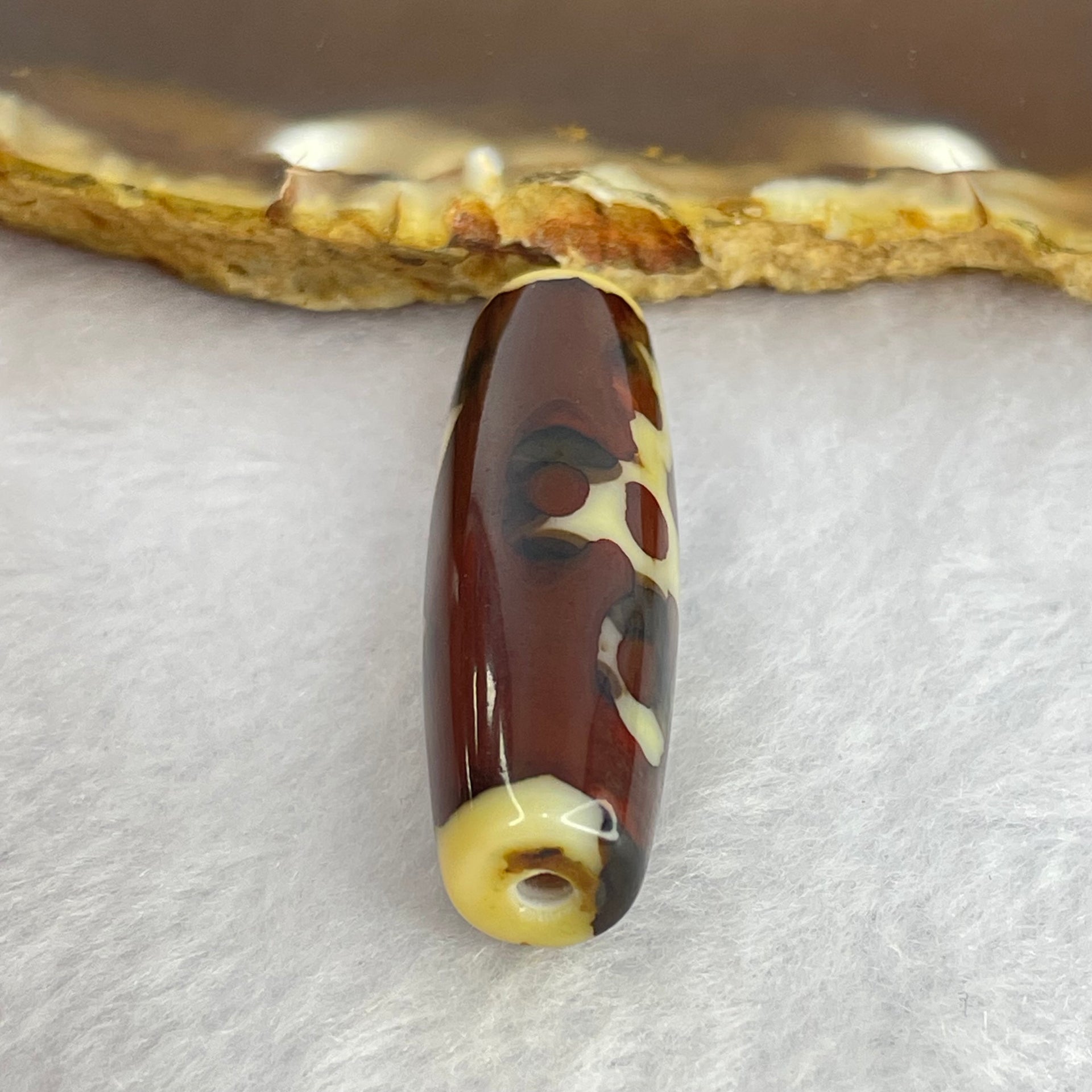 Natural Powerful Tibetan Old Oily Agate 5 Eyes Lightning Dzi Bead Heavenly Master (Tian Zhu) 五眼闪电天珠 8.77g 37.9 by 12.2mm - Huangs Jadeite and Jewelry Pte Ltd