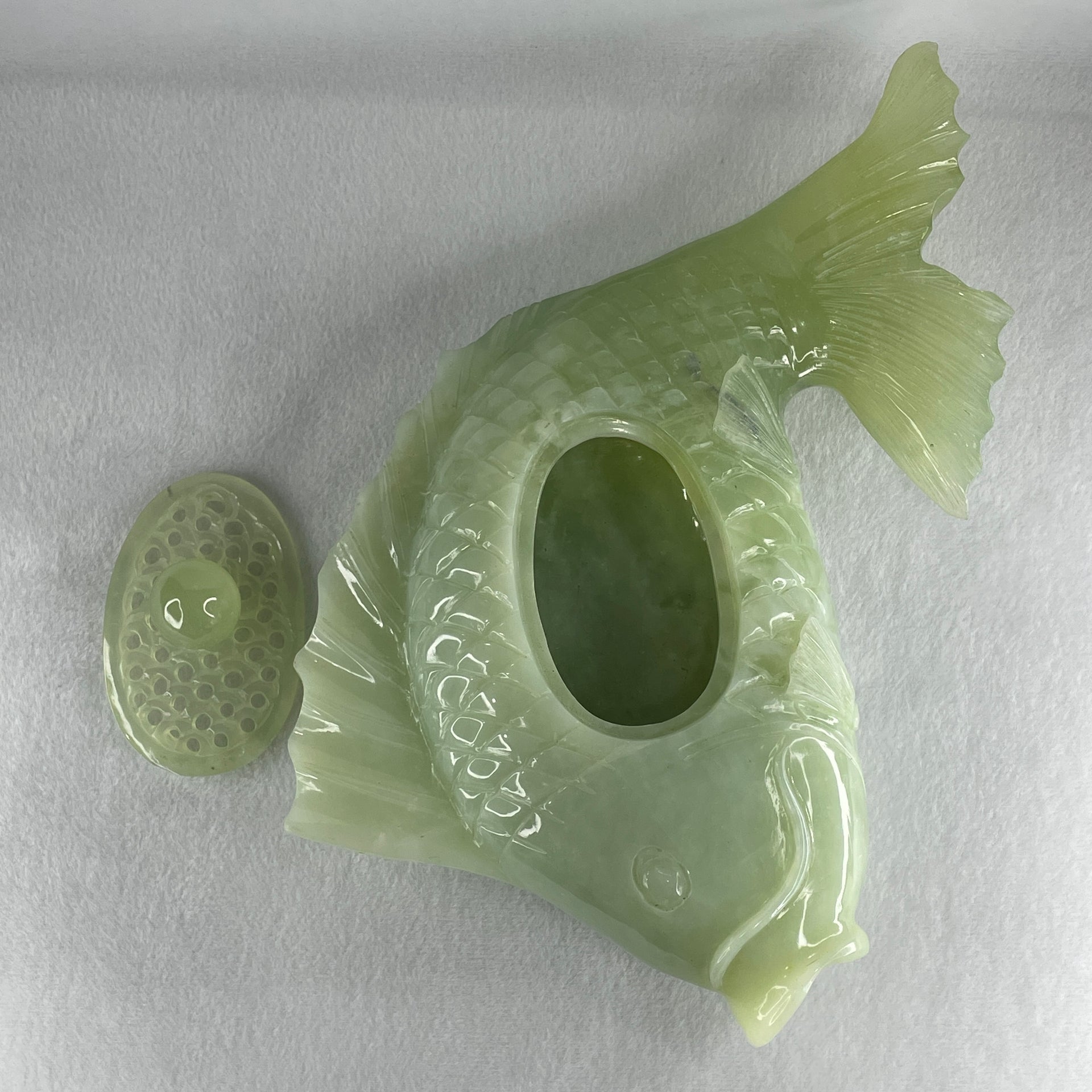 Natural Green with White Serpentine Carp Fish Pot Display 2,270.6g 285.0 by 182.0 by 90.0mm - Huangs Jadeite and Jewelry Pte Ltd