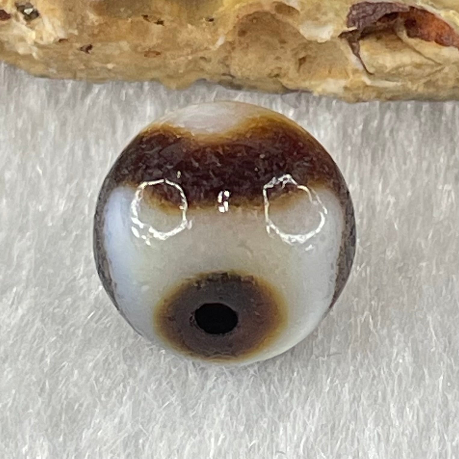 Natural Powerful Tibetan Old Oily Agate Tiger Tooth Daluo Dzi Bead Heavenly Master (Tian Zhu) 虎呀天诛 1.40g 9.8 by 10.3mm - Huangs Jadeite and Jewelry Pte Ltd