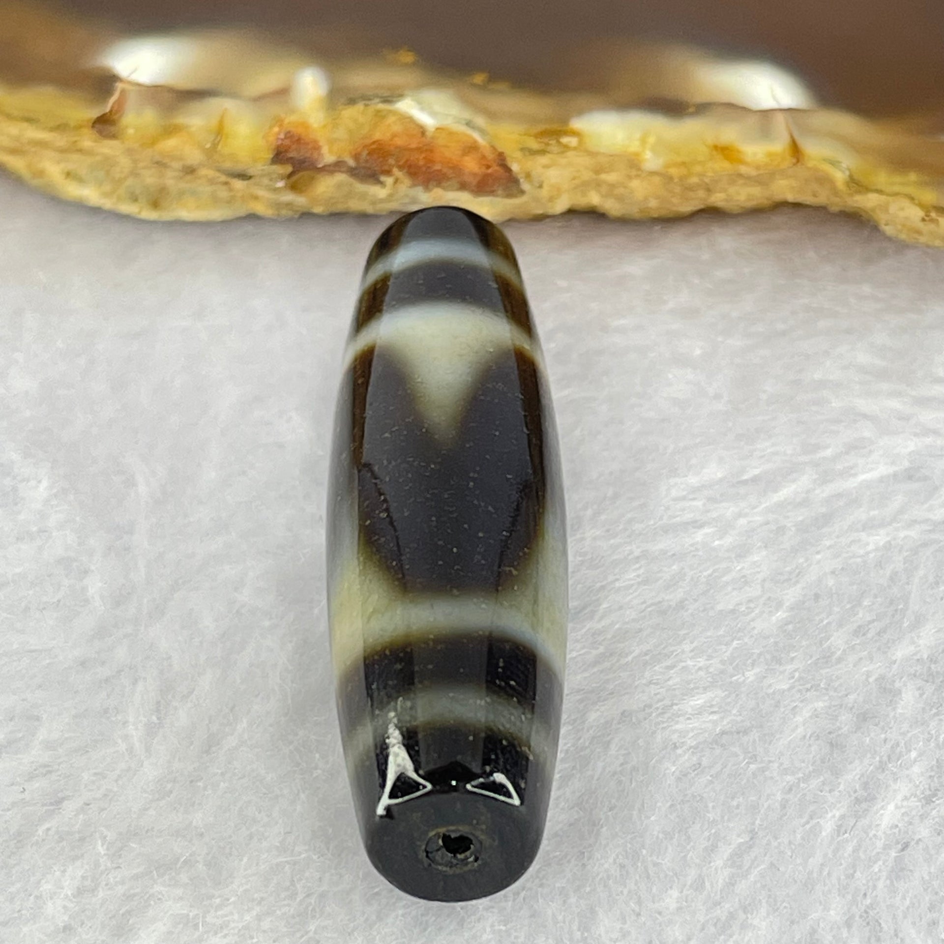 Natural Powerful Tibetan Old Oily Agate Tiger Tooth Daluo Dzi Bead Heavenly Master (Tian Zhu) 8.00g 38.5 by 11.8mm - Huangs Jadeite and Jewelry Pte Ltd