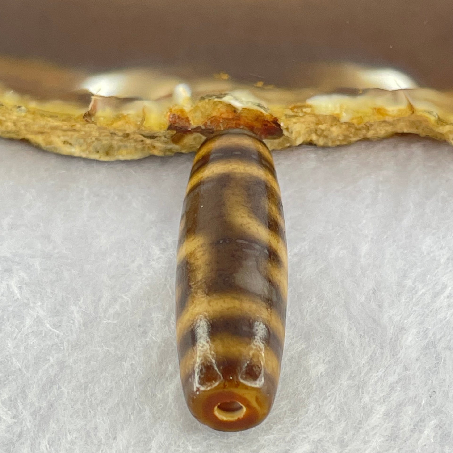 Natural Powerful Tibetan Old Oily Agate Double Nectar Vessel Dzi Bead Heavenly Master (Tian Zhu) 花蜜容器眼天珠 7.93g 38.3 by 11.6mm - Huangs Jadeite and Jewelry Pte Ltd