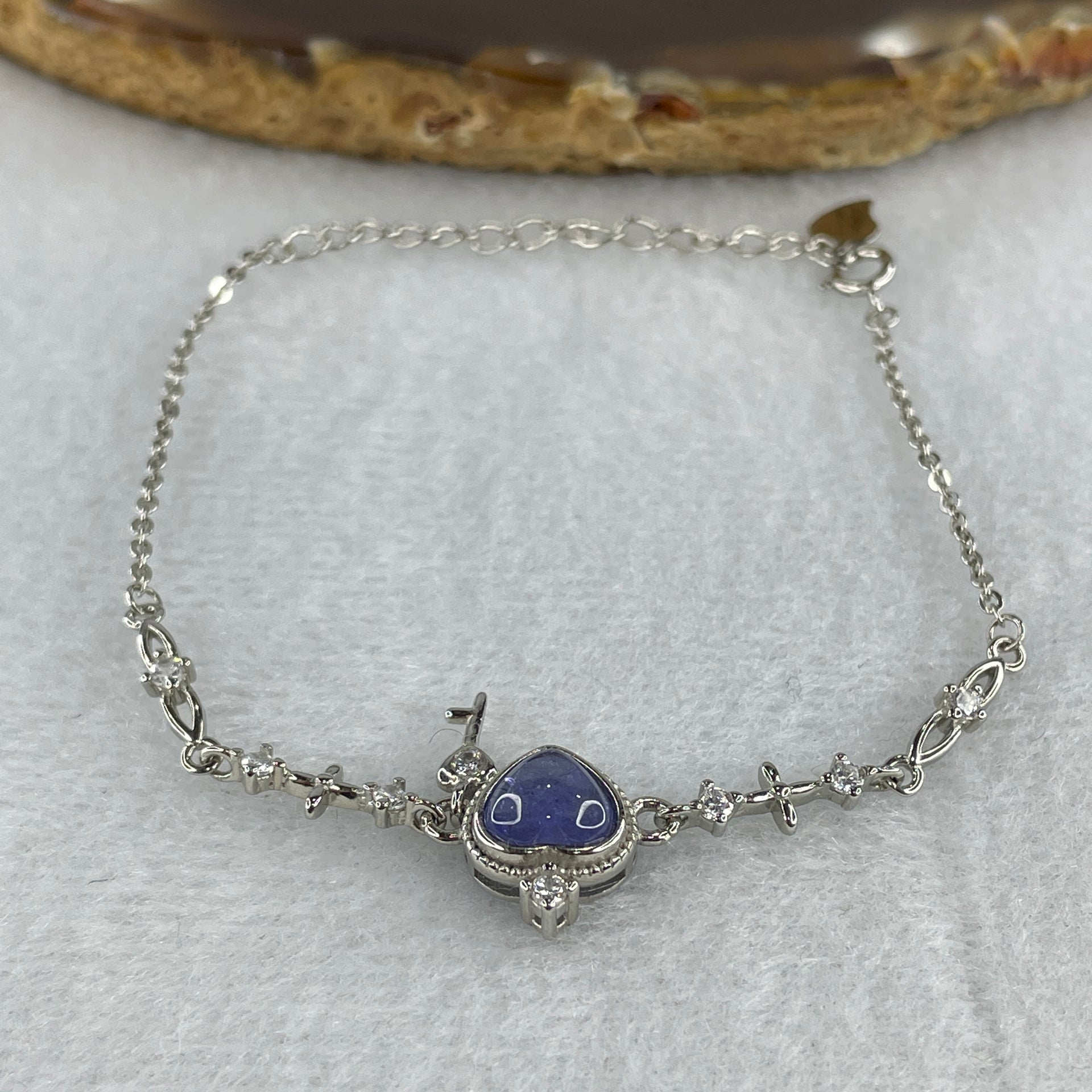 Natural Blue Tanzanite Heart Shape with Cubic Zirconia in S925 Bracelet 2.96g 16-16cm 6.8 by 6.8 by 3.0mm 1 Bead - Huangs Jadeite and Jewelry Pte Ltd